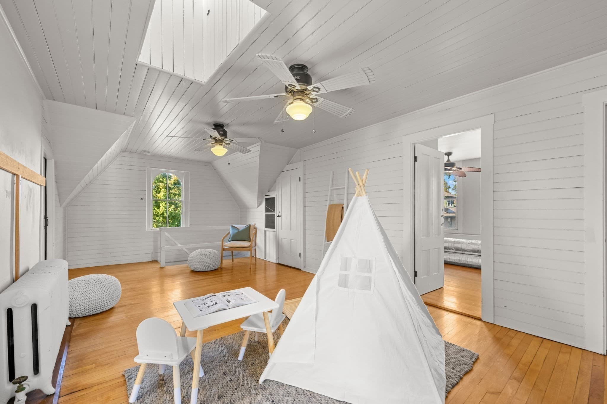 Single Family Residence at 117 Cottage St, New Bedford MA 02740, New Bedford, photo 35 of 42