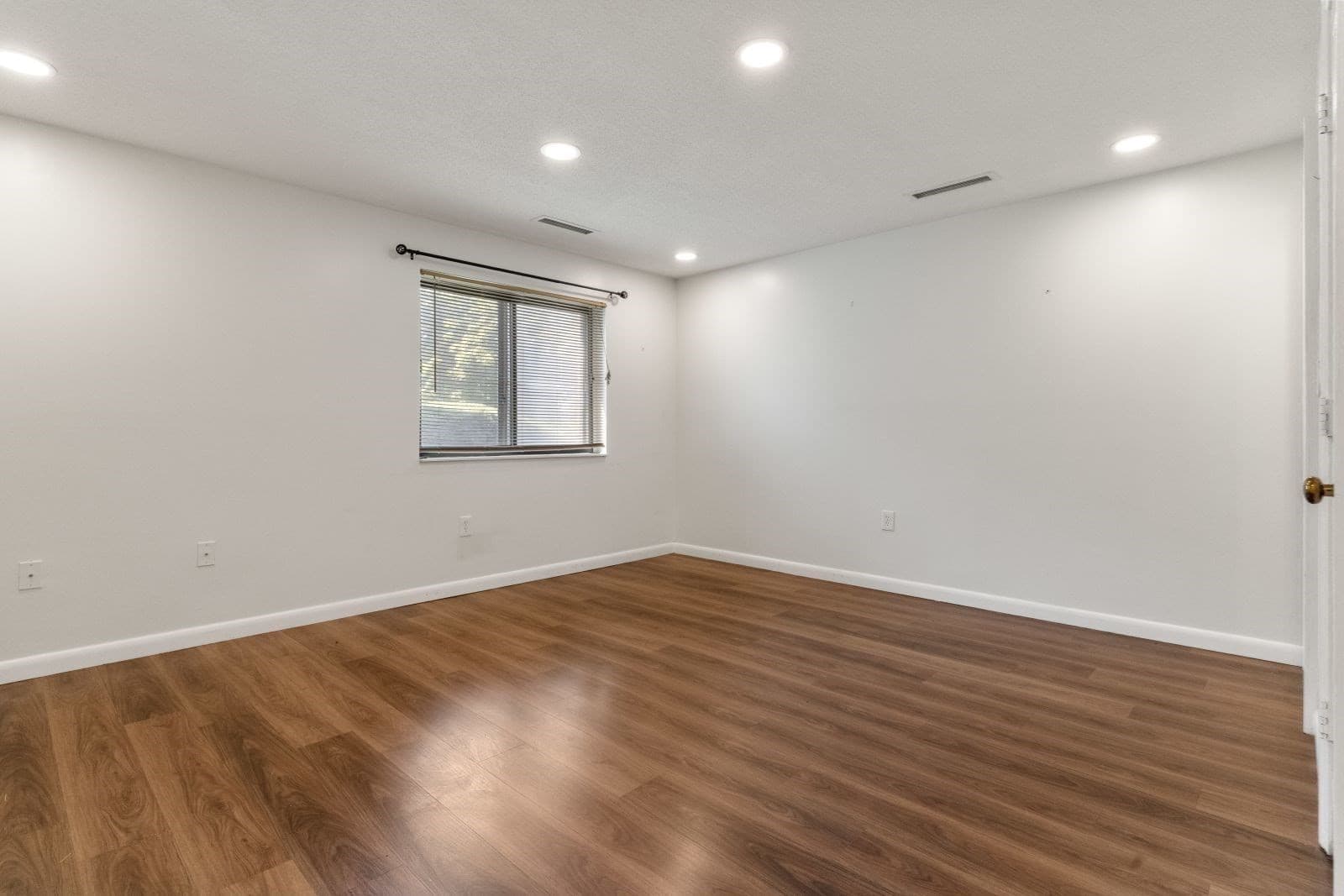 Condominium at 22 Ninth Street # 102, Medford MA 02155, photo 20 of 31