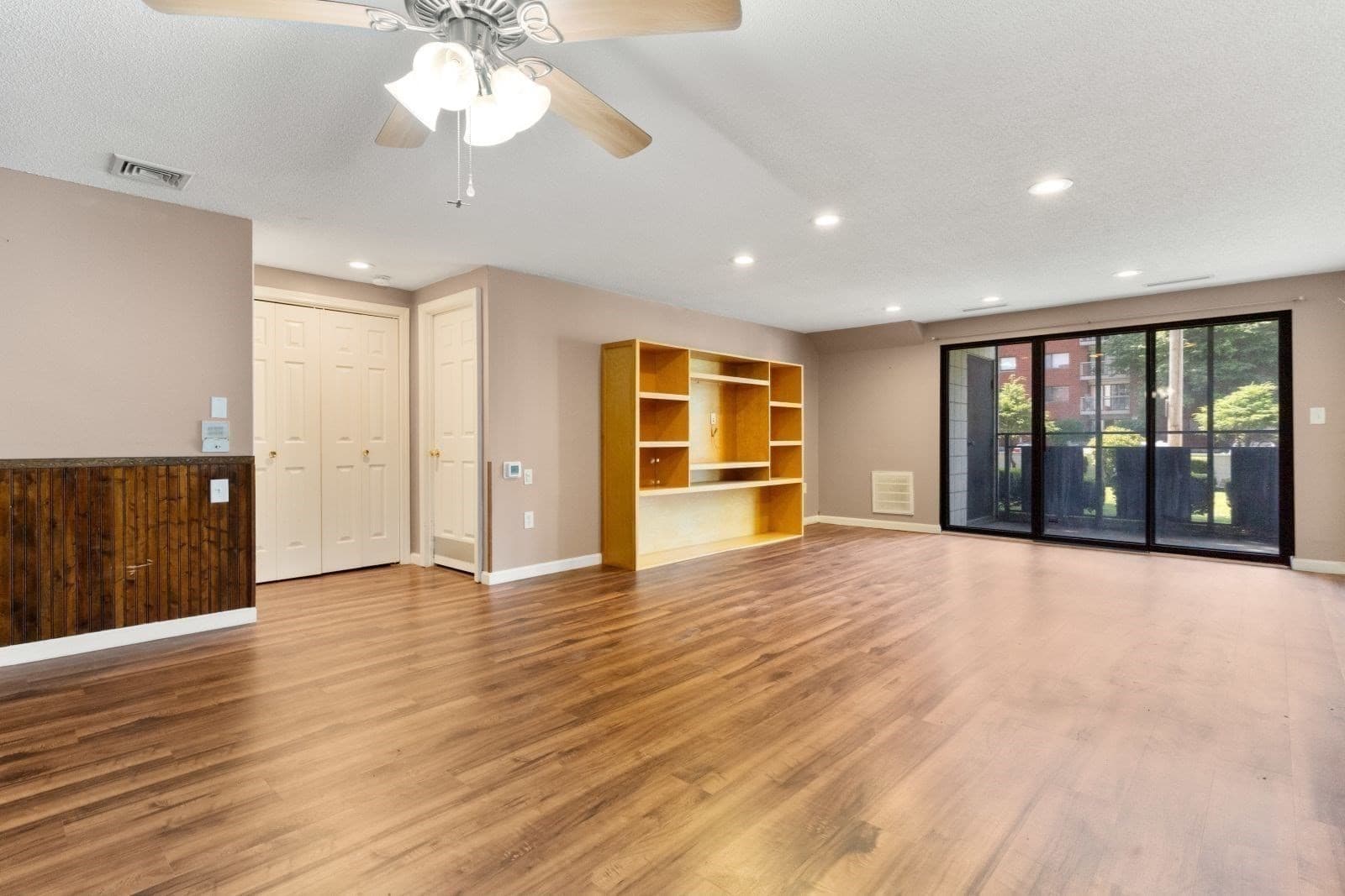 Condominium at 22 Ninth Street # 102, Medford MA 02155, photo 10 of 31