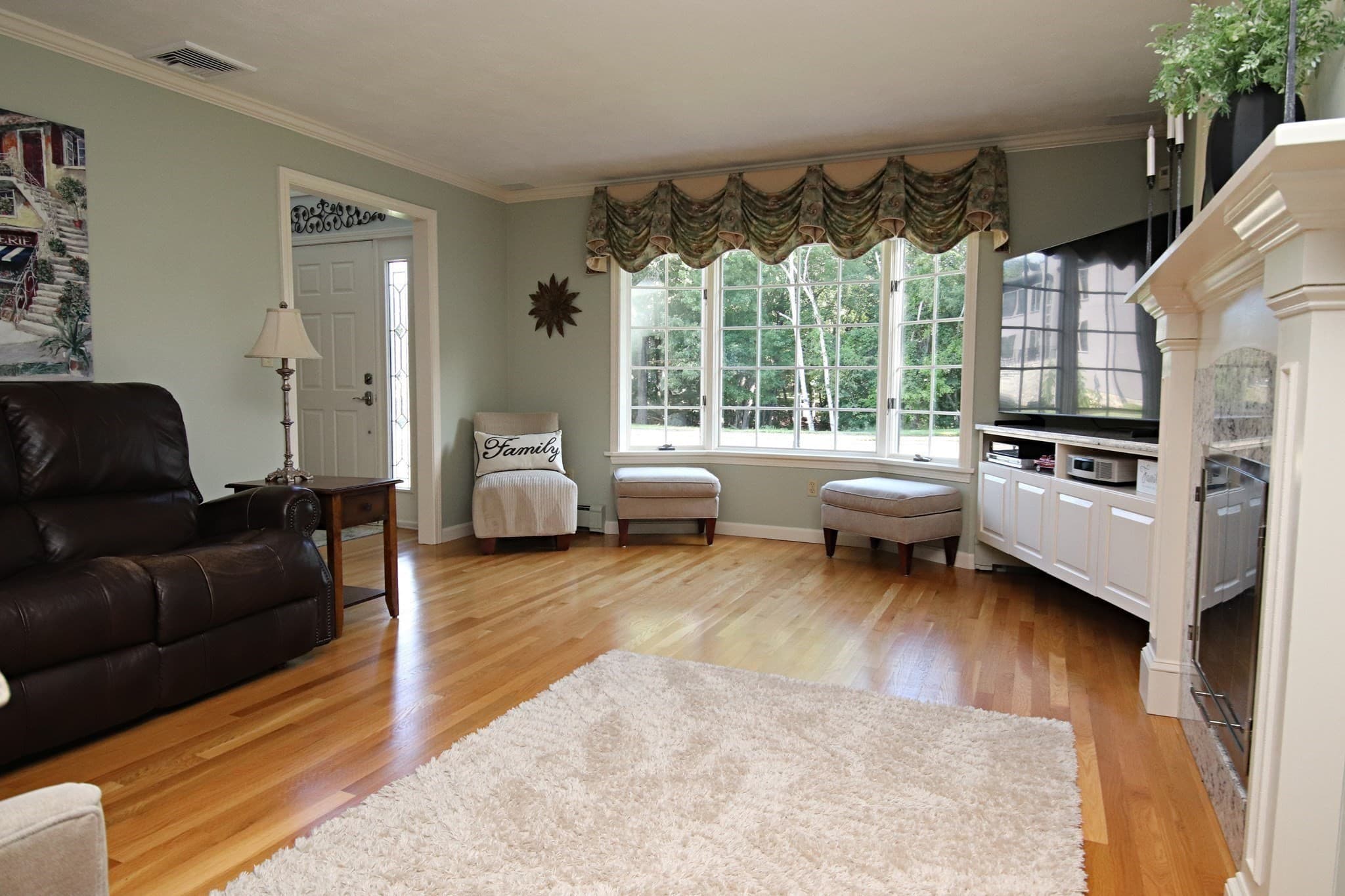 Single Family Residence at 33 Sanders Drive, Saugus MA 01906, Saugus, photo 13 of 42