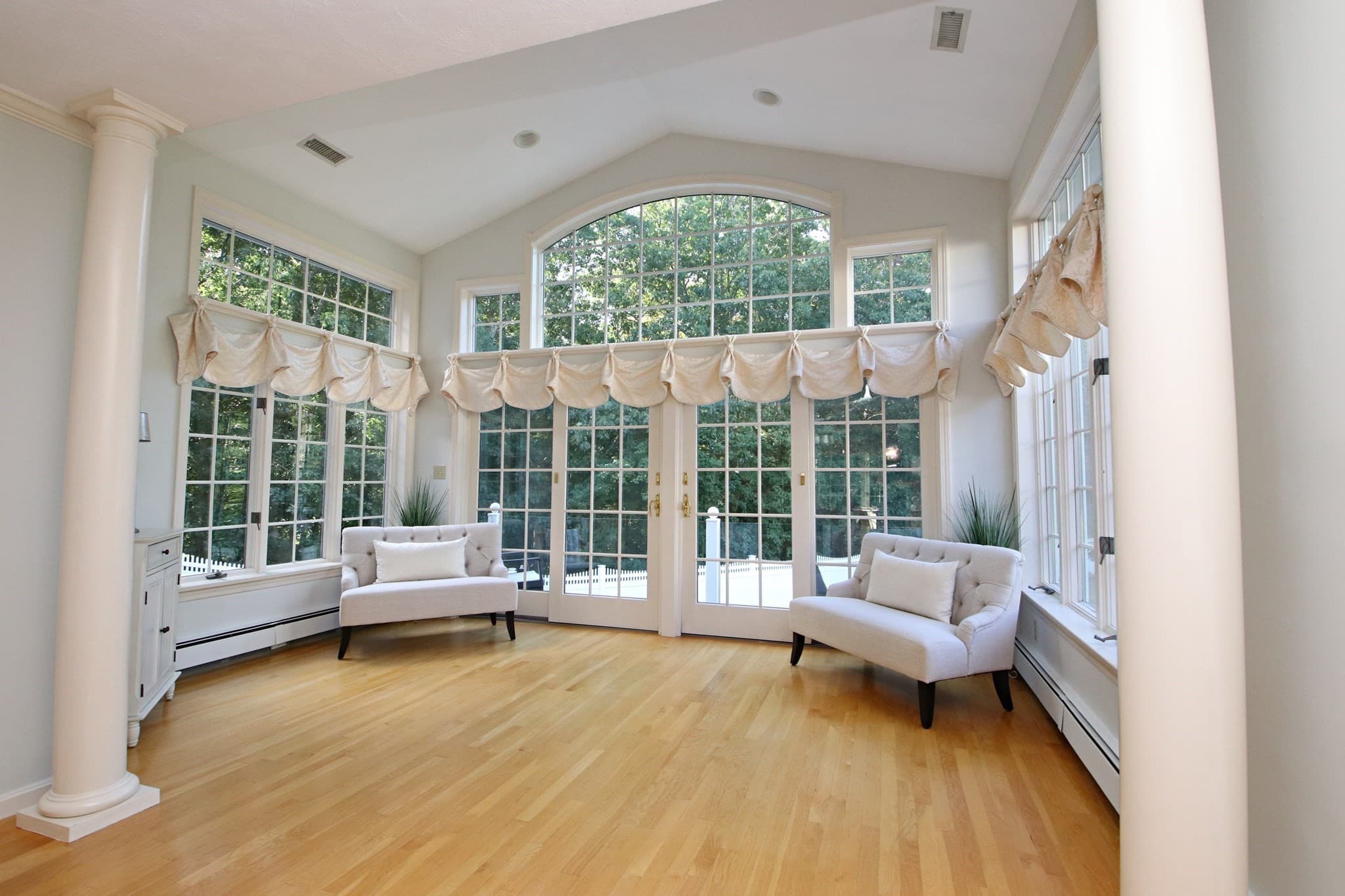 Single Family Residence at 33 Sanders Drive, Saugus MA 01906, Saugus, photo 7 of 42