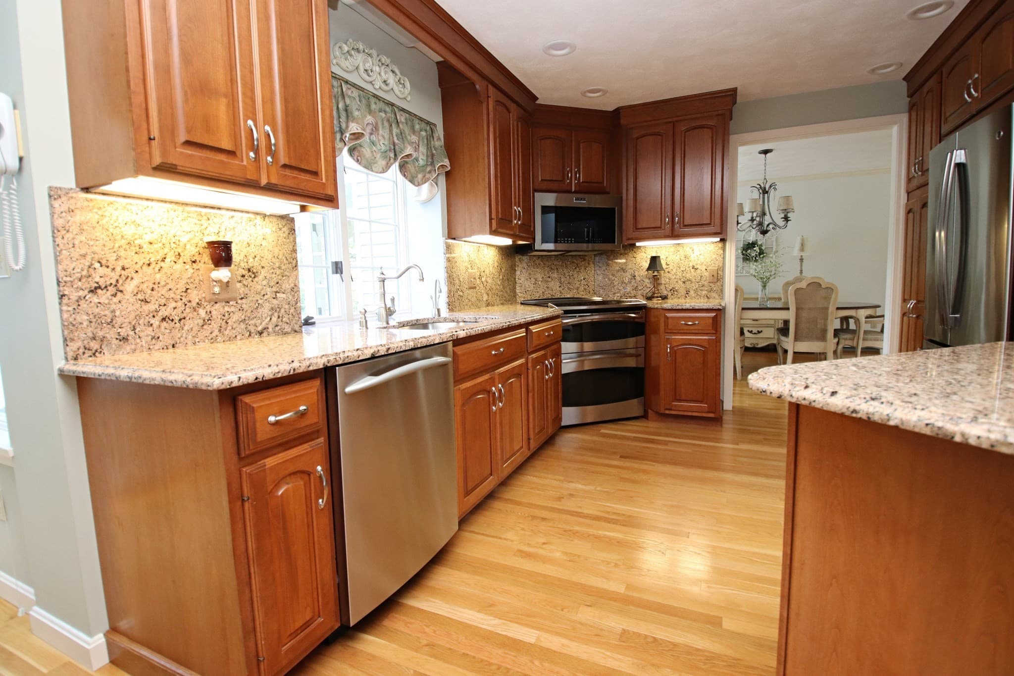 Single Family Residence at 33 Sanders Drive, Saugus MA 01906, Saugus, photo 9 of 42