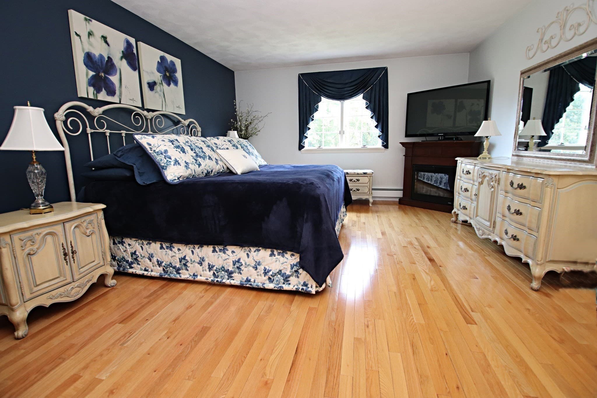 Single Family Residence at 33 Sanders Drive, Saugus MA 01906, Saugus, photo 19 of 42