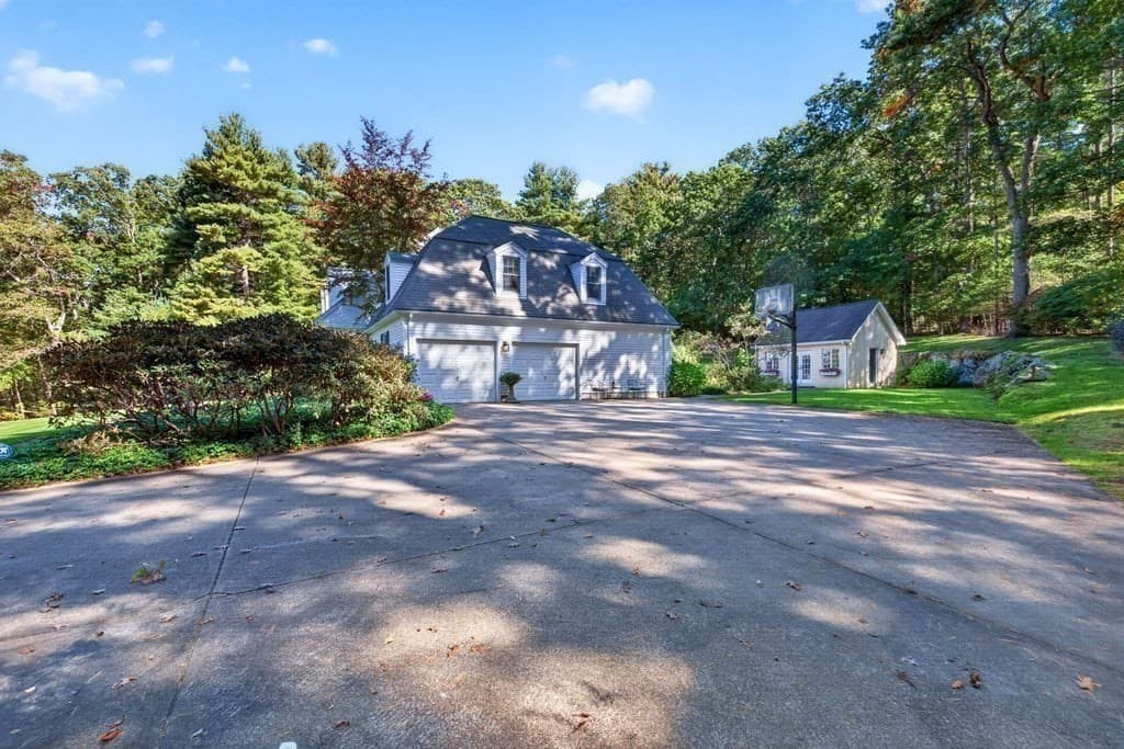 Single Family Residence at 114 Martin St, Rehoboth MA 02769, Rehoboth, photo 37 of 42