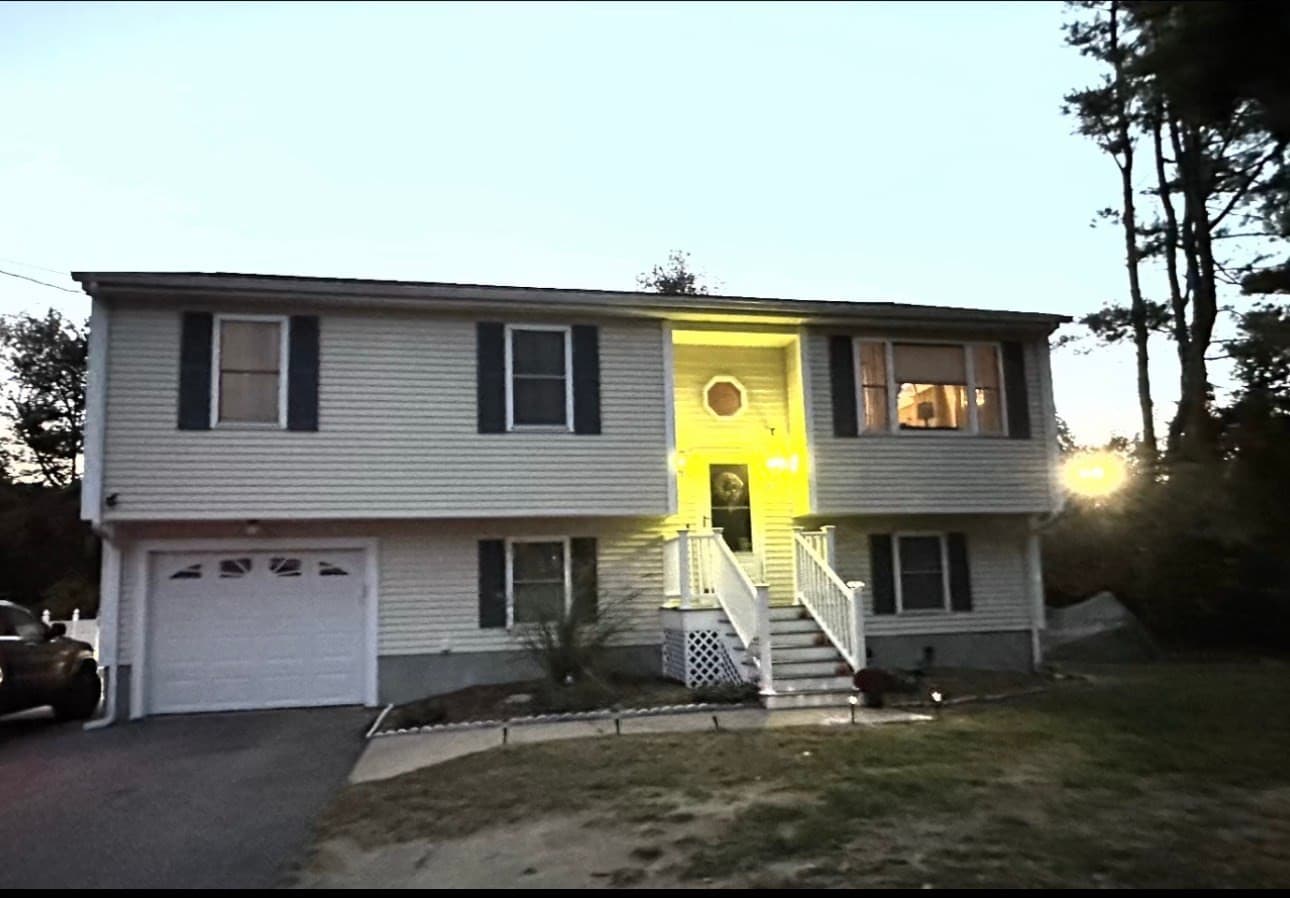 69 Brandt Ave, Dartmouth MA 02747