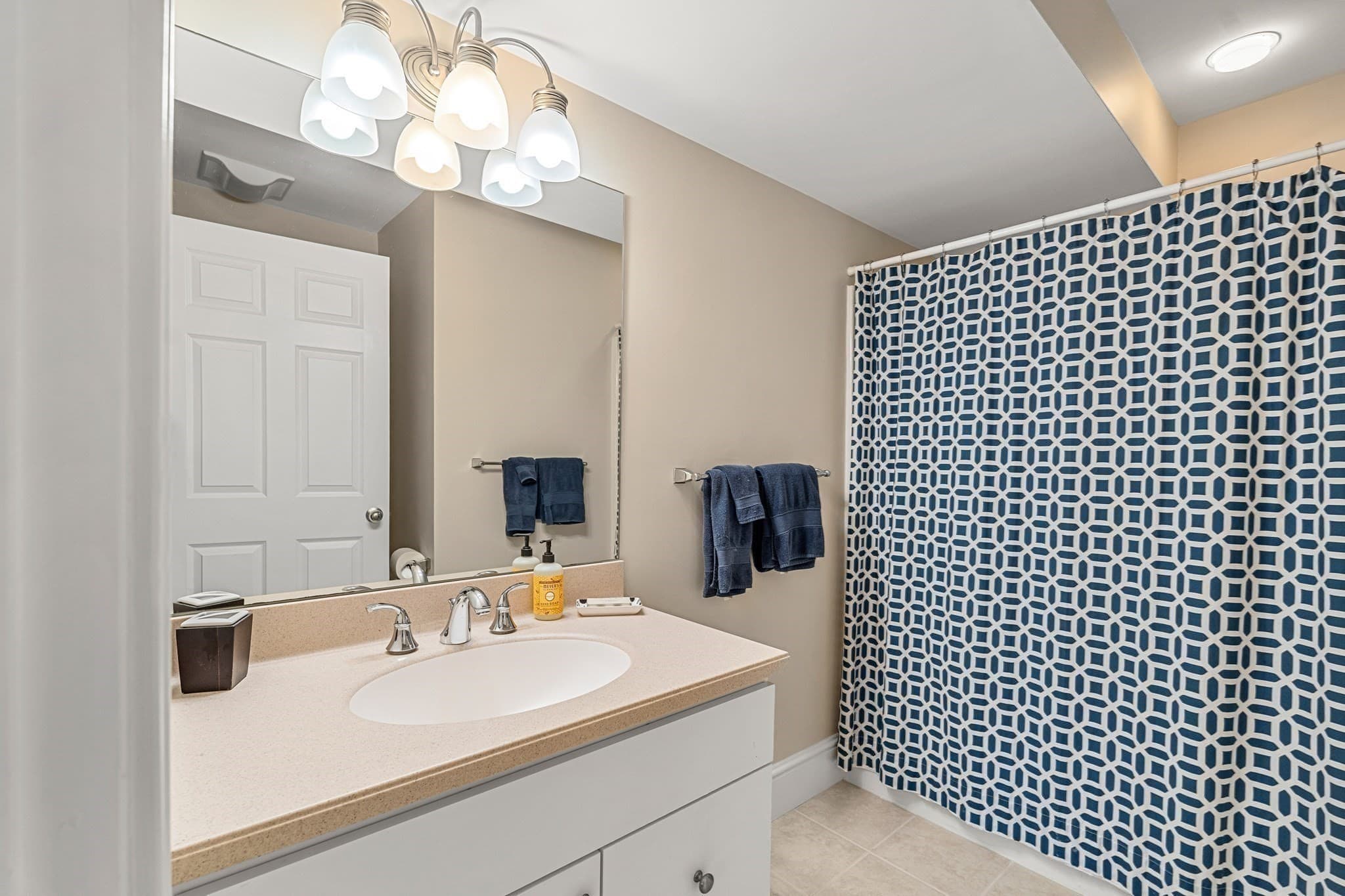 Condominium at 49 Intrepid Circle # 49, Marblehead MA 01945, Marblehead, photo 22 of 34