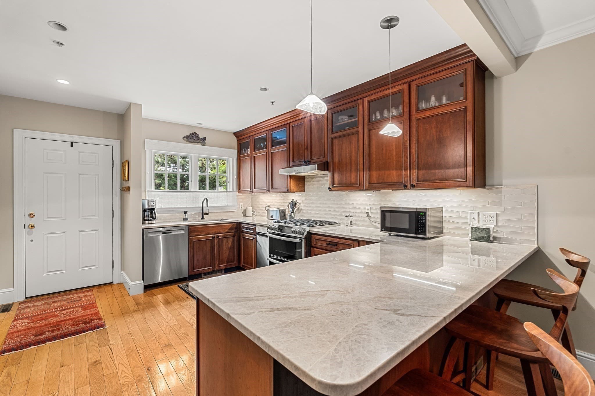 Condominium at 49 Intrepid Circle # 49, Marblehead MA 01945, Marblehead, photo 3 of 34