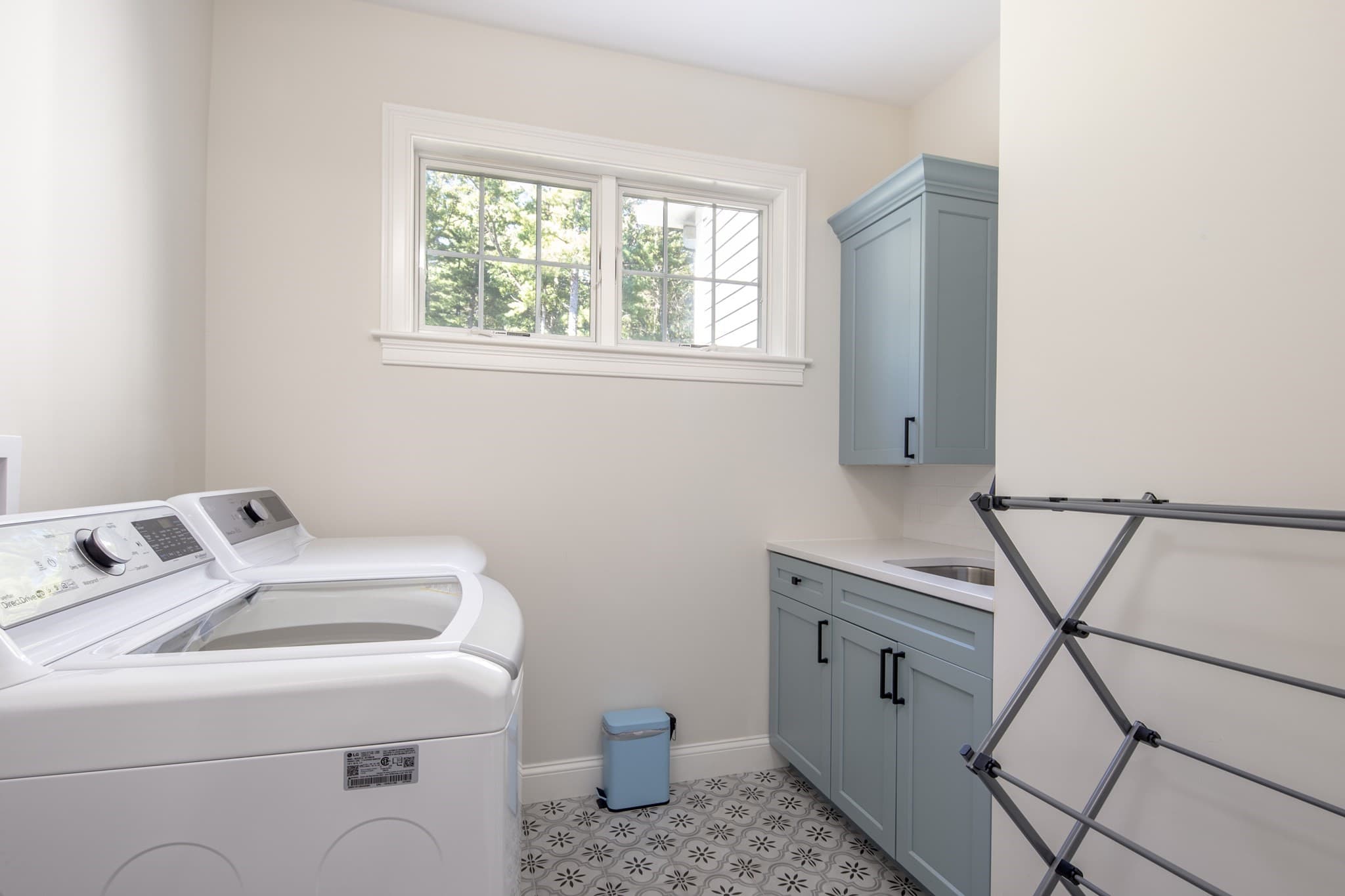 Single Family Residence at 12 Split Rock Ln, Mattapoisett MA 02739, Mattapoisett, photo 18 of 42