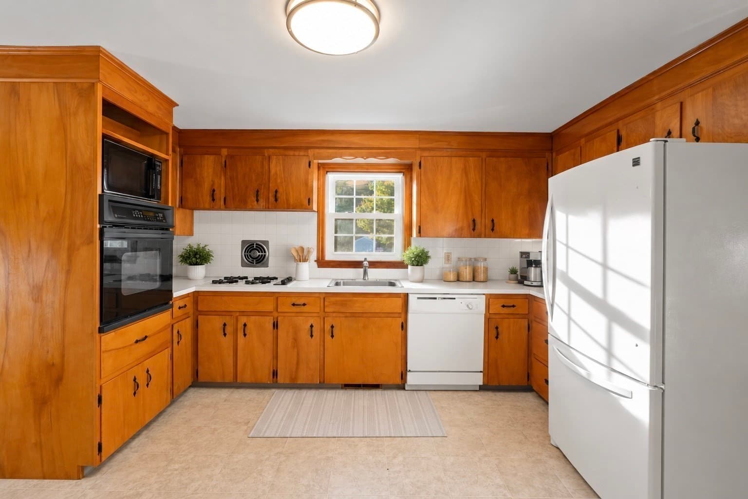 Single Family Residence at 32 Nichols Ave, Avon MA 02322, Avon, photo 11 of 40