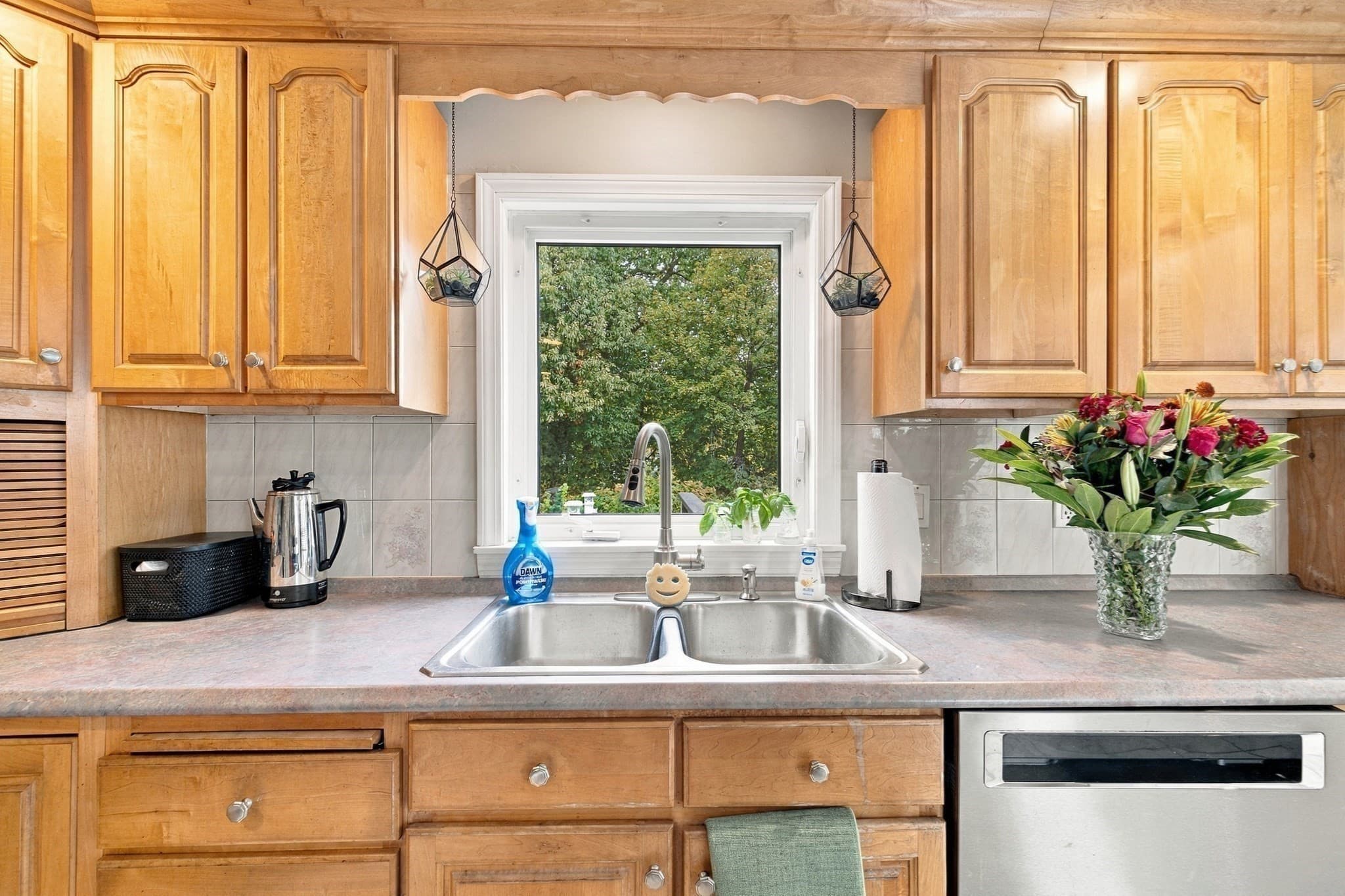 Single Family Residence at 11 Granite Rd, Peabody MA 01960, Peabody, photo 11 of 38