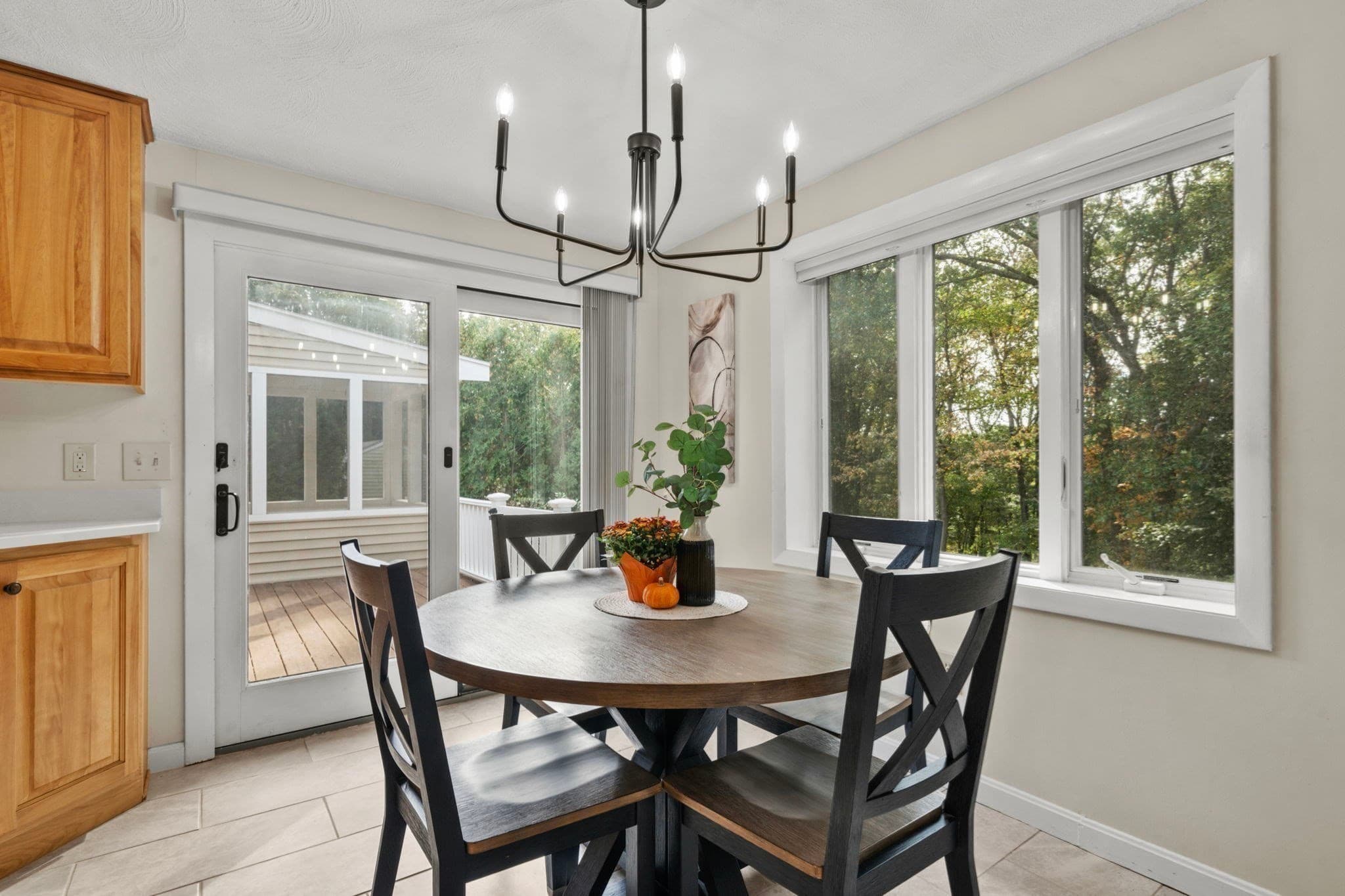 Single Family Residence at 48 Catherine Dr, Peabody MA 01960, Peabody, photo 13 of 42