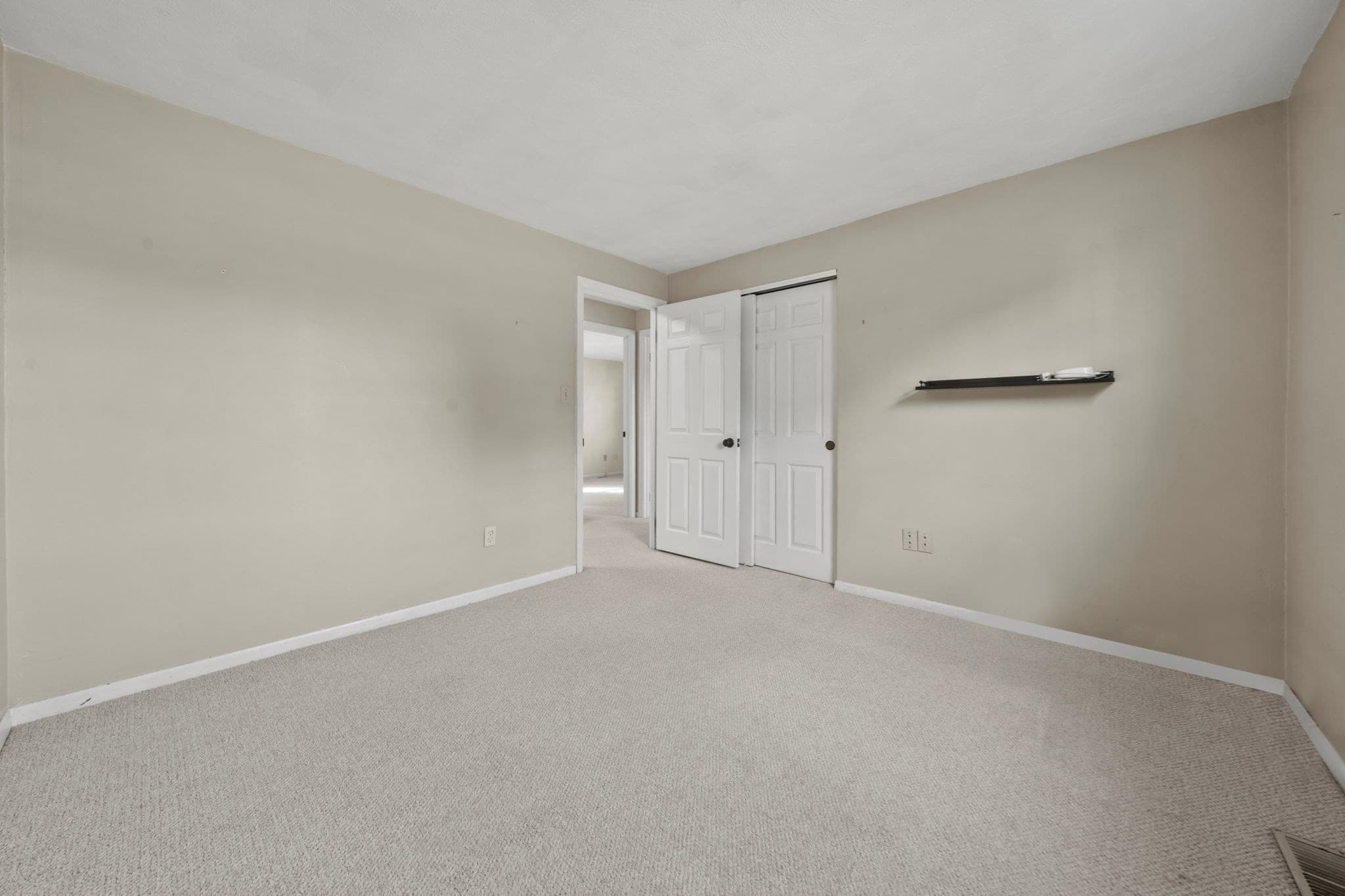 Single Family Residence at 48 Catherine Dr, Peabody MA 01960, Peabody, photo 28 of 42