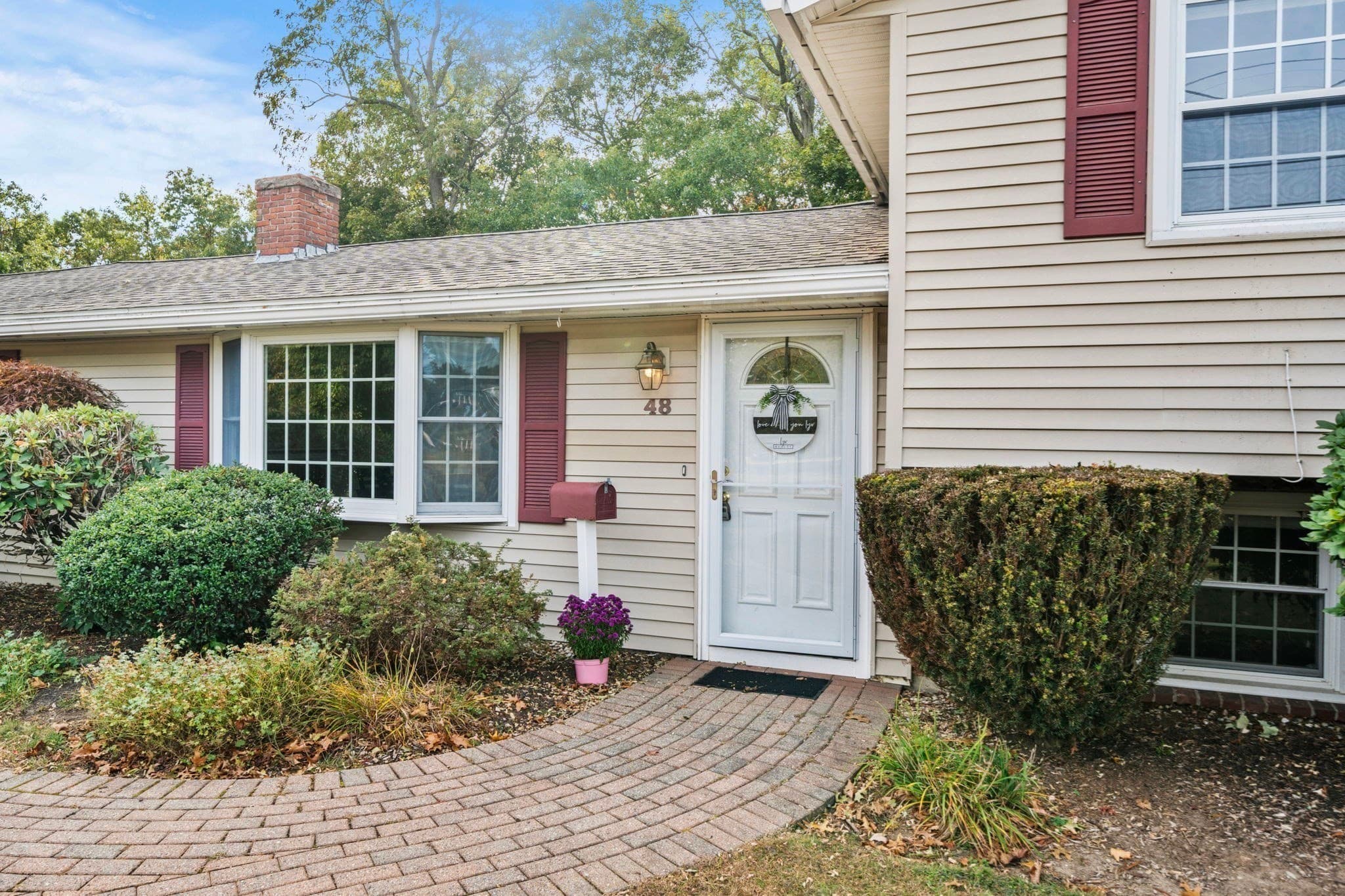 Single Family Residence at 48 Catherine Dr, Peabody MA 01960, Peabody, photo 5 of 42