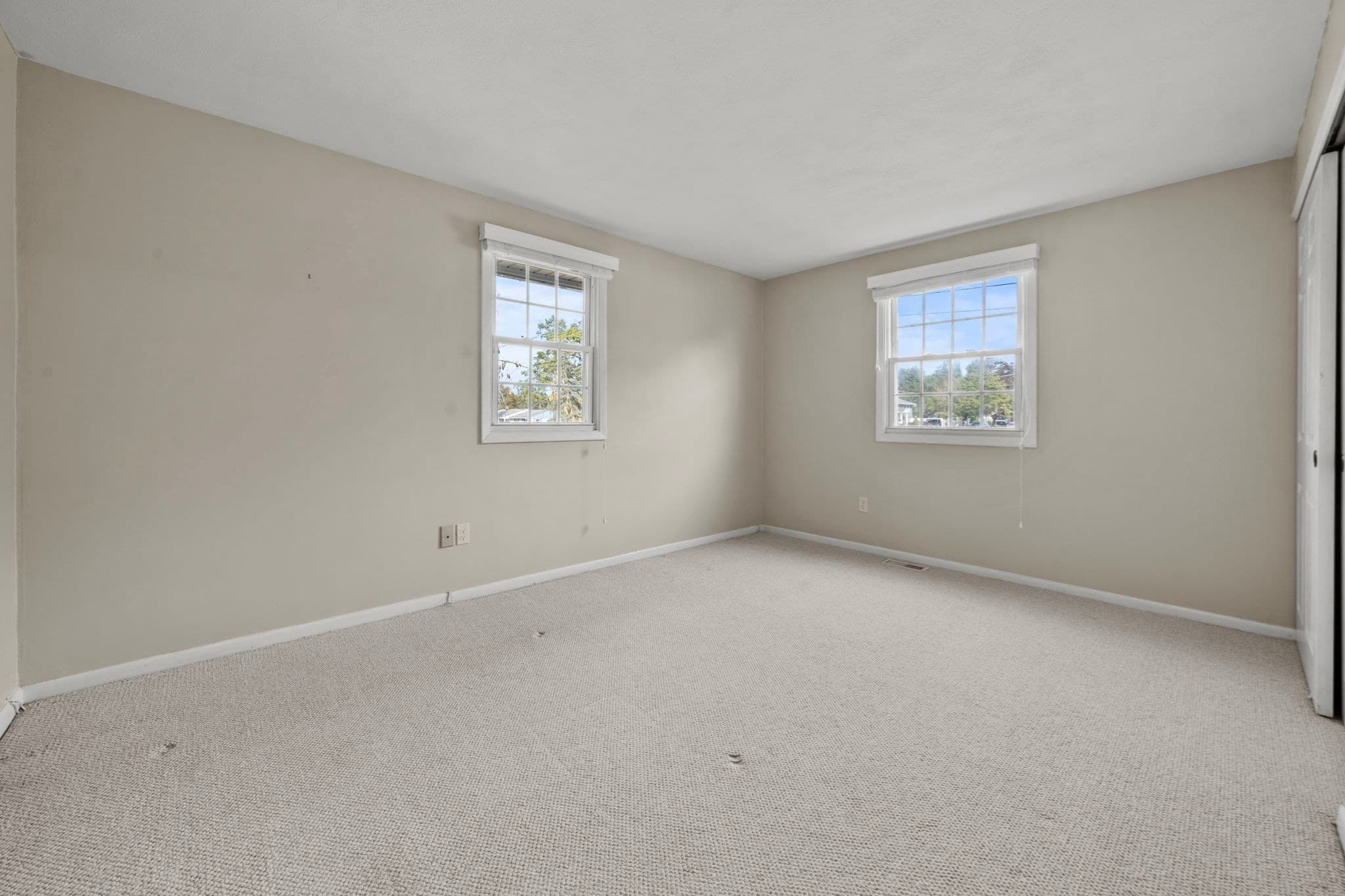 Single Family Residence at 48 Catherine Dr, Peabody MA 01960, Peabody, photo 31 of 42