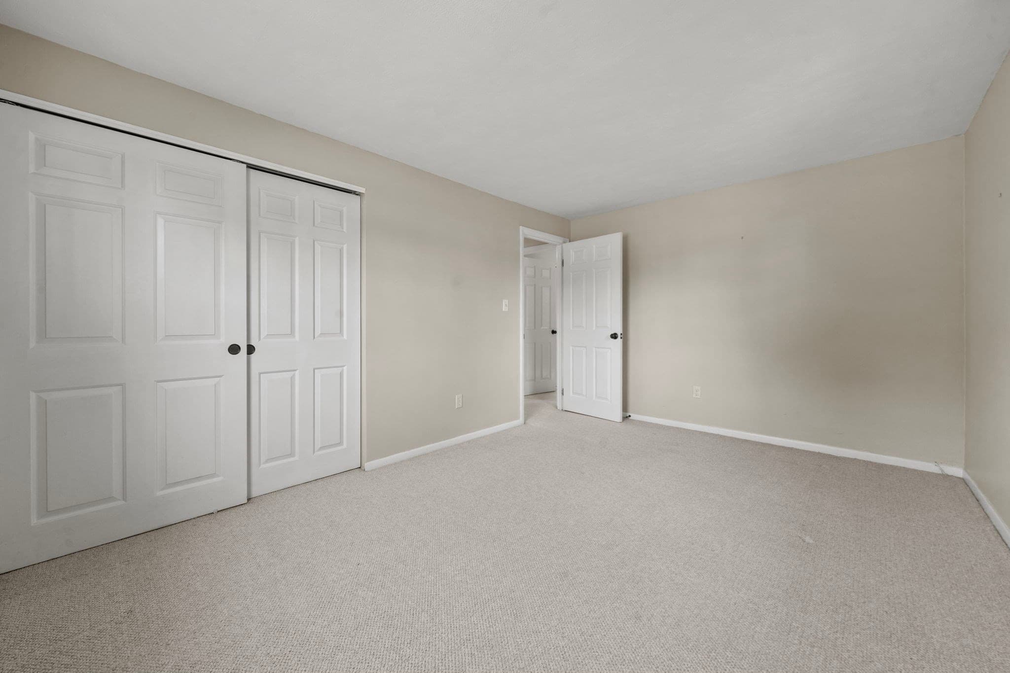 Single Family Residence at 48 Catherine Dr, Peabody MA 01960, Peabody, photo 29 of 42