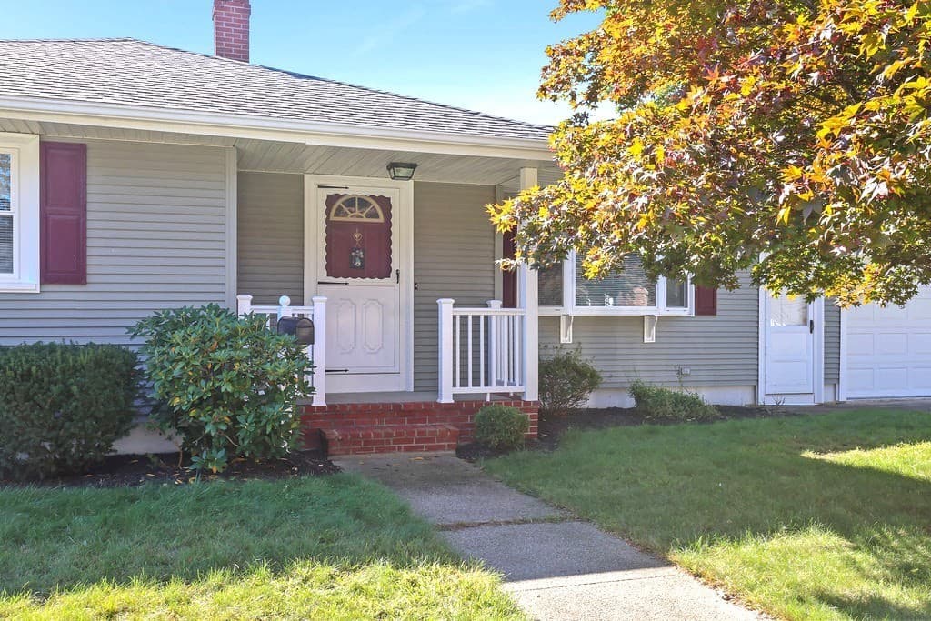 Single Family Residence at 152 Armsby St, New Bedford MA 02745, New Bedford, photo 22 of 26