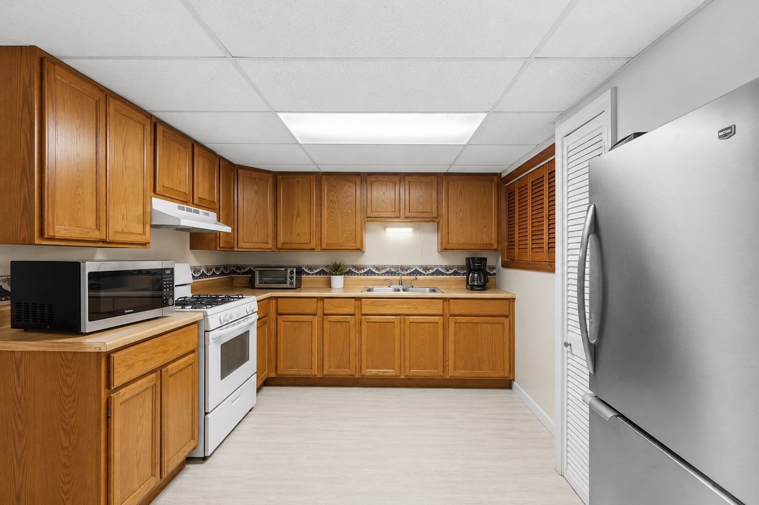 3 Family at 600 Broadway, Fall River MA 02724, Fall River, photo 21 of 41