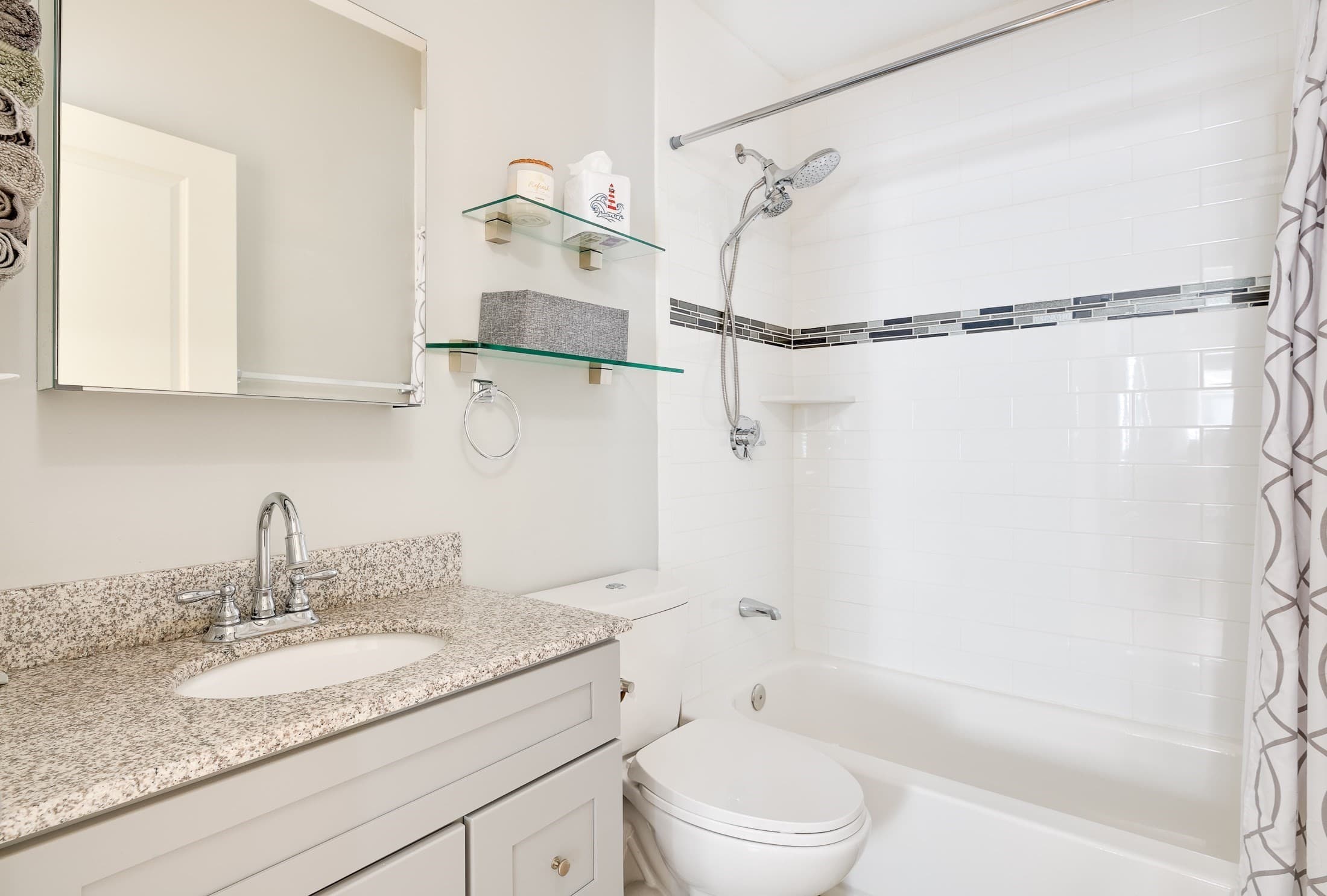 Condominium at 102 Conwell Ave # 2, Somerville MA 02144, Somerville, photo 14 of 19