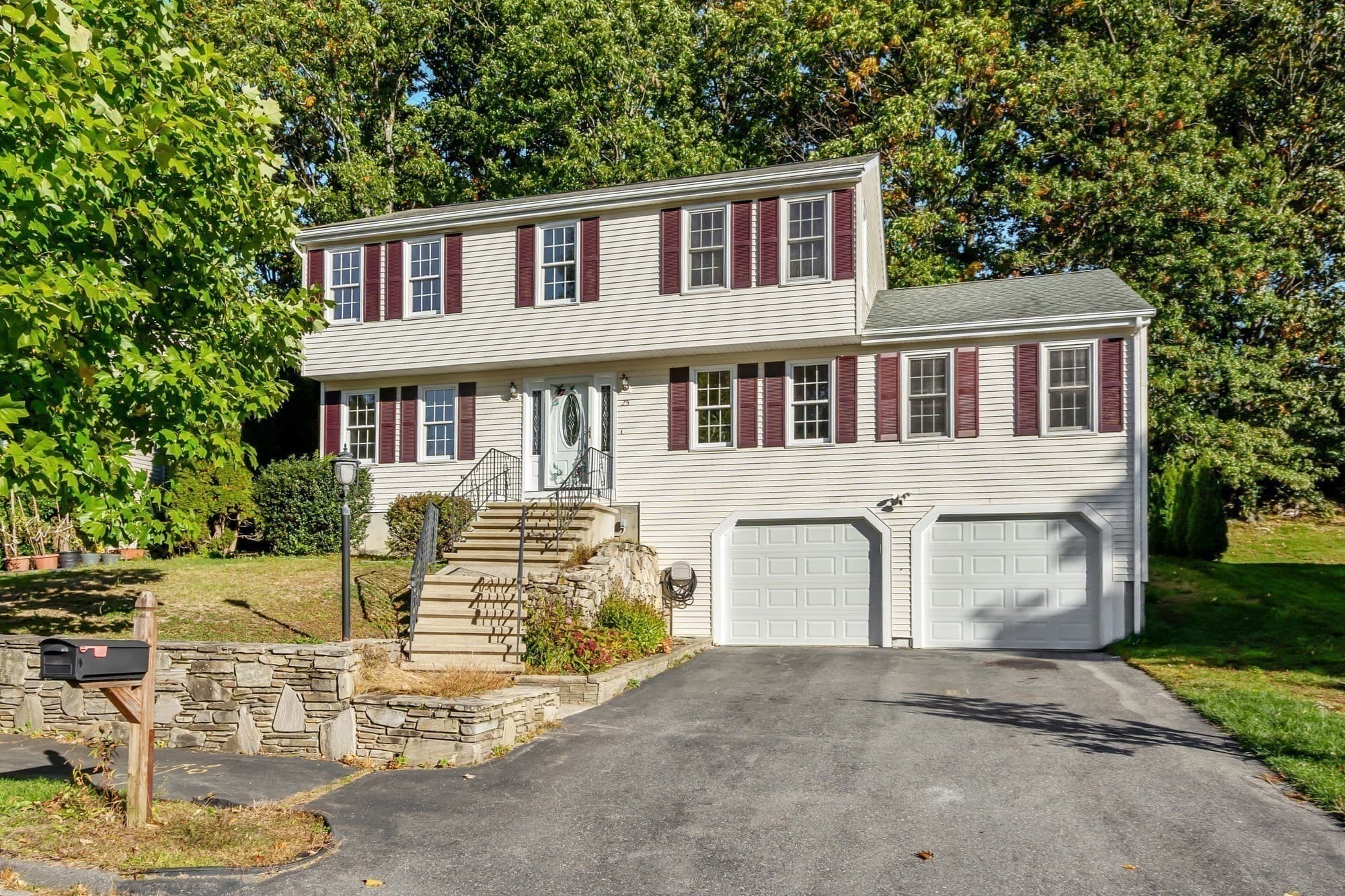 Single Family Residence at 25 Corinth Drive, Worcester MA 01606, Worcester, photo 36 of 41