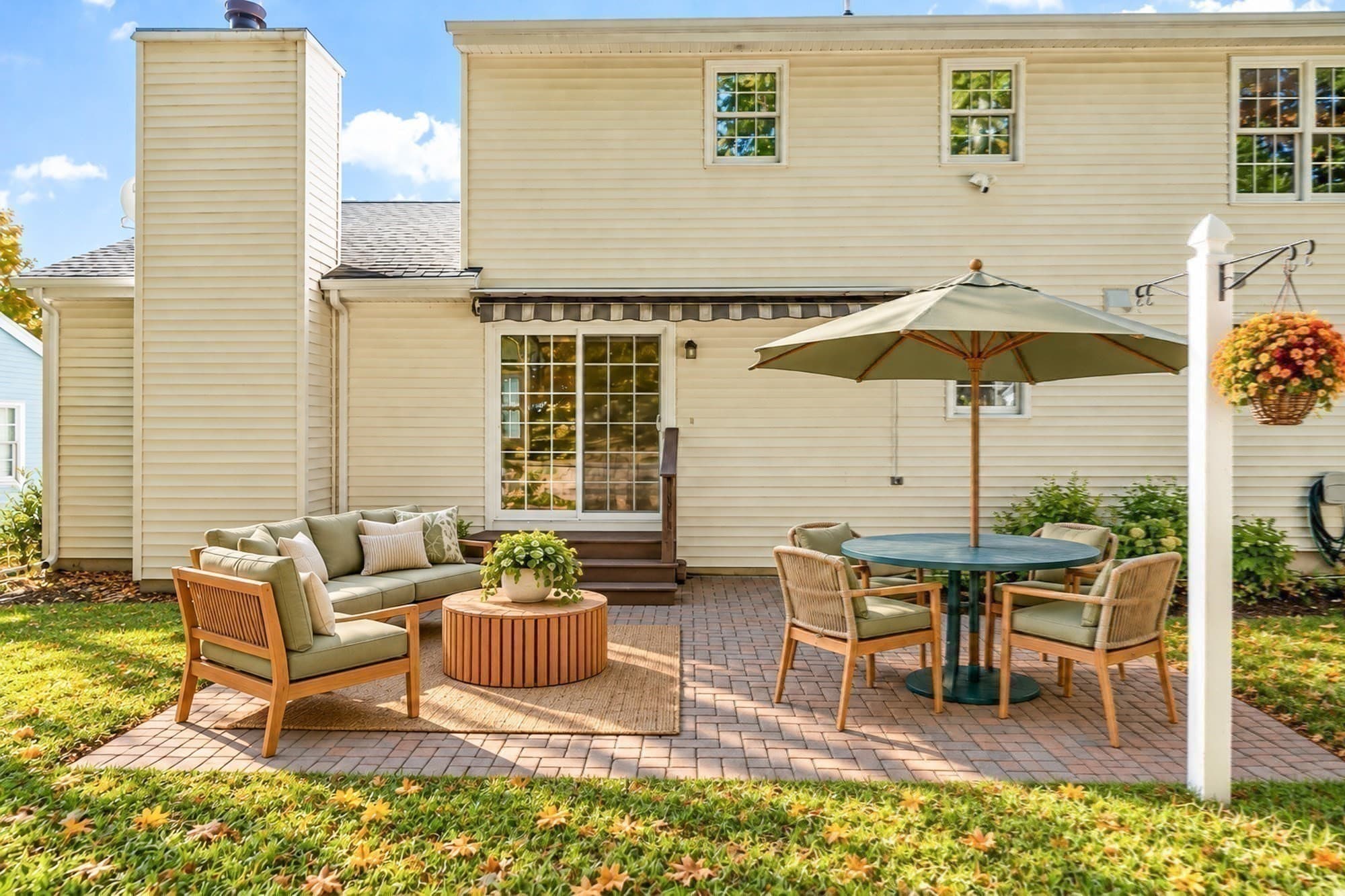 Single Family Residence at 25 Corinth Drive, Worcester MA 01606, Worcester, photo 34 of 41