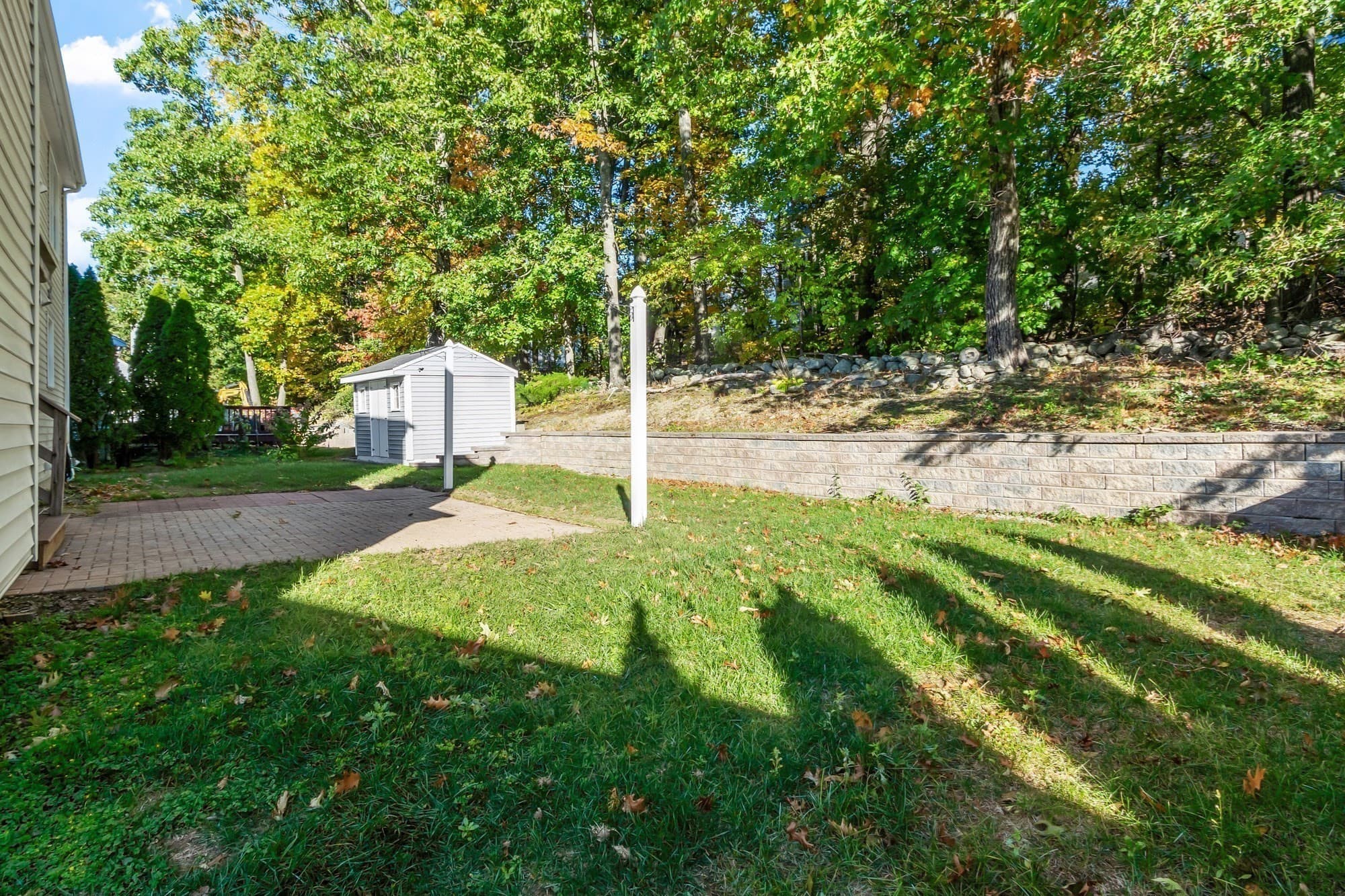 Single Family Residence at 25 Corinth Drive, Worcester MA 01606, Worcester, photo 38 of 41