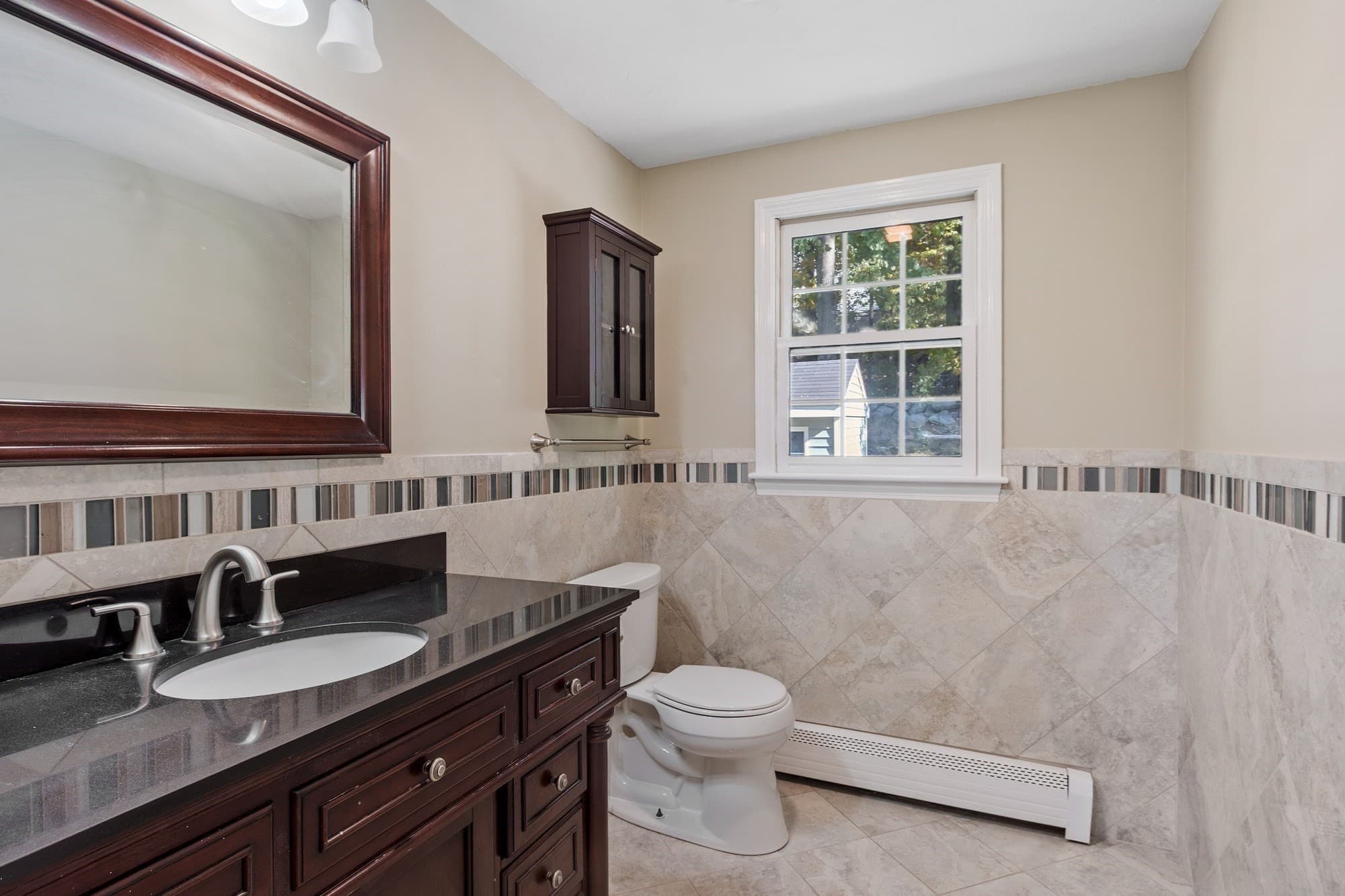 Single Family Residence at 25 Corinth Drive, Worcester MA 01606, Worcester, photo 11 of 41