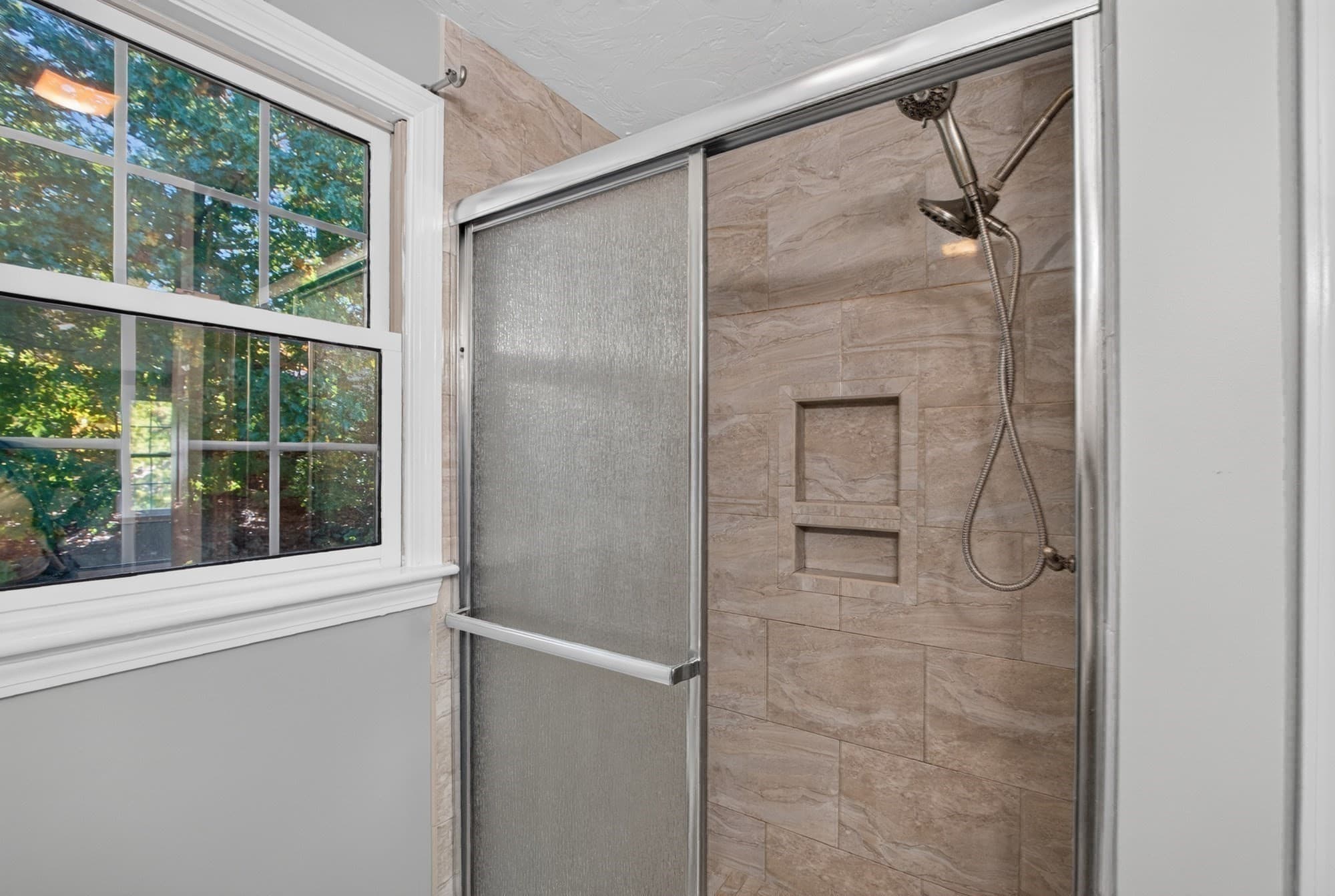 Single Family Residence at 25 Corinth Drive, Worcester MA 01606, Worcester, photo 21 of 41