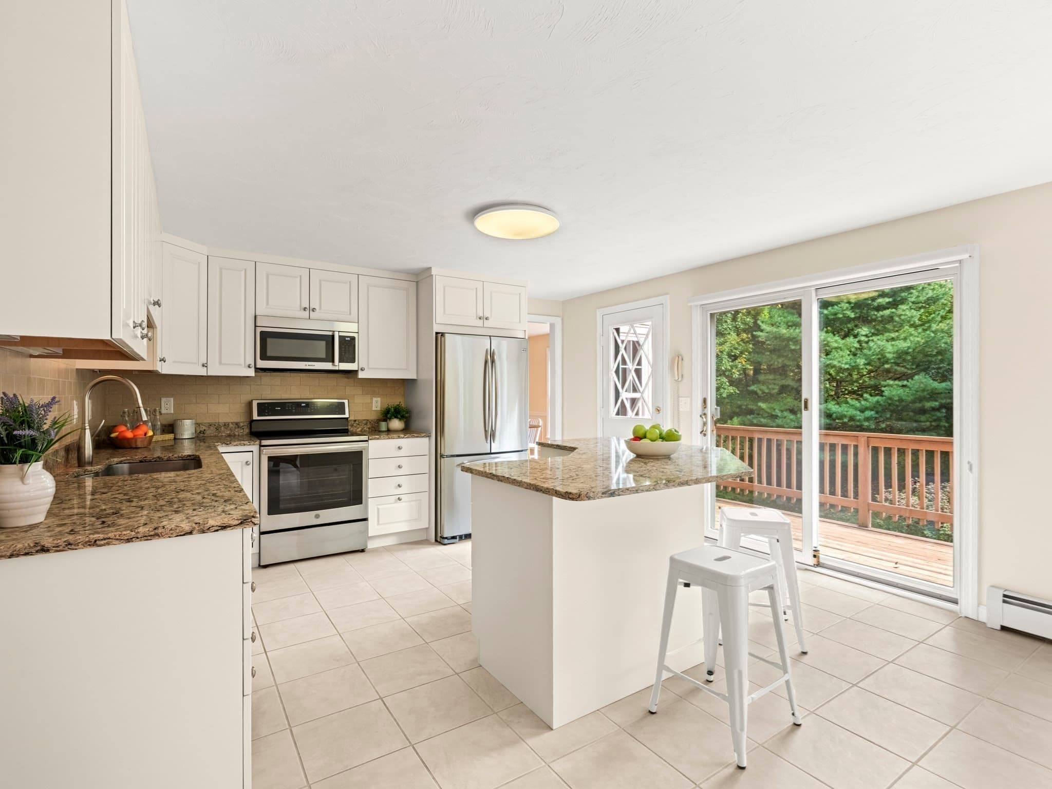 Single Family Residence at 159 Walnut St, Shrewsbury MA 01545, Shrewsbury, photo 4 of 38