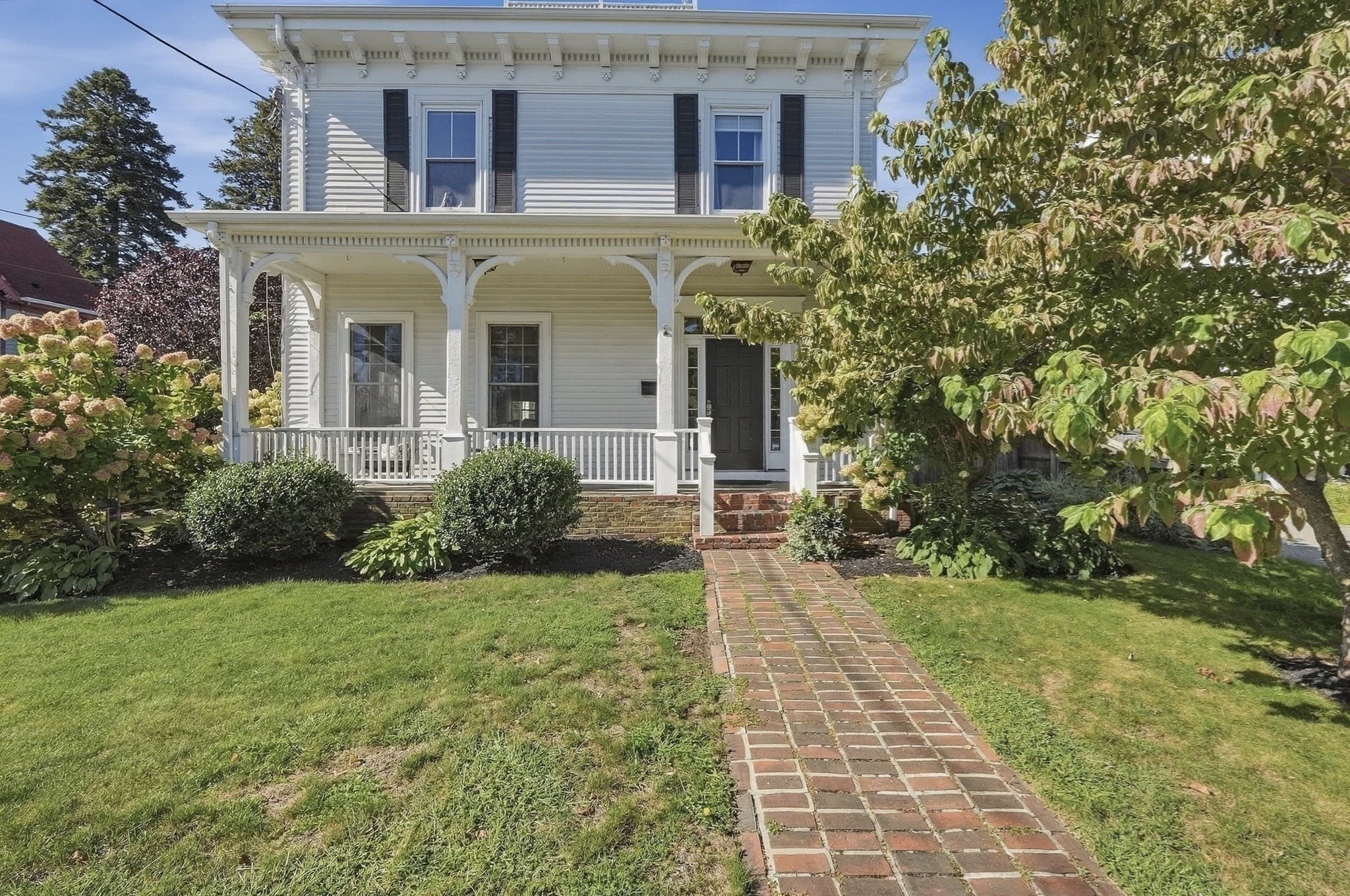 Single Family Residence at 137 Grand View Ave, Quincy MA 02170, Quincy, photo 2 of 41