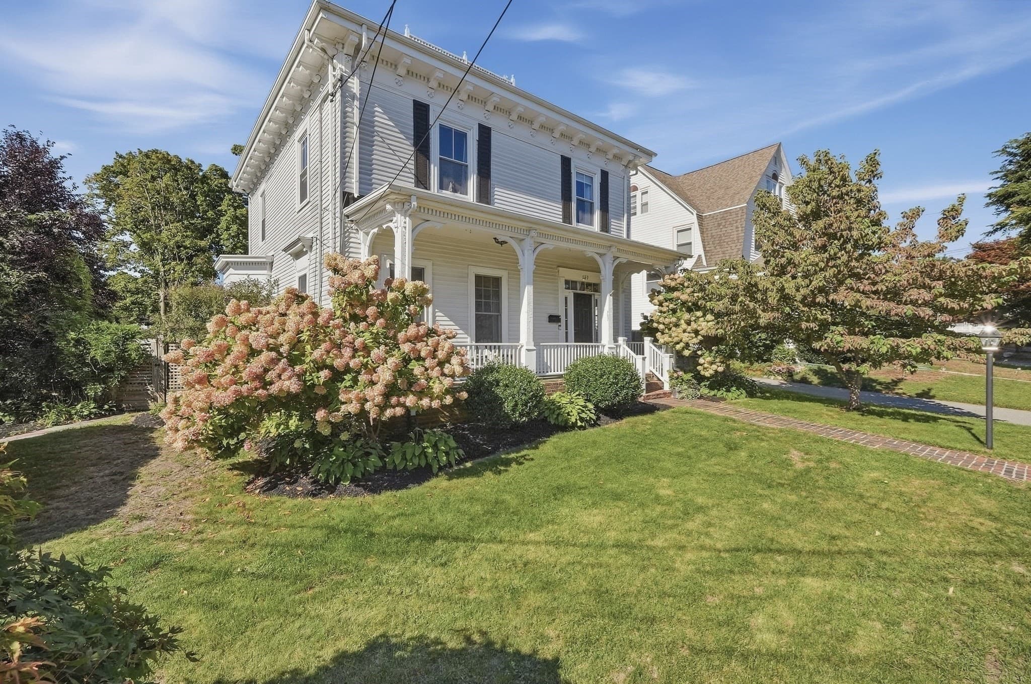137 Grand View Ave, Quincy MA 02170