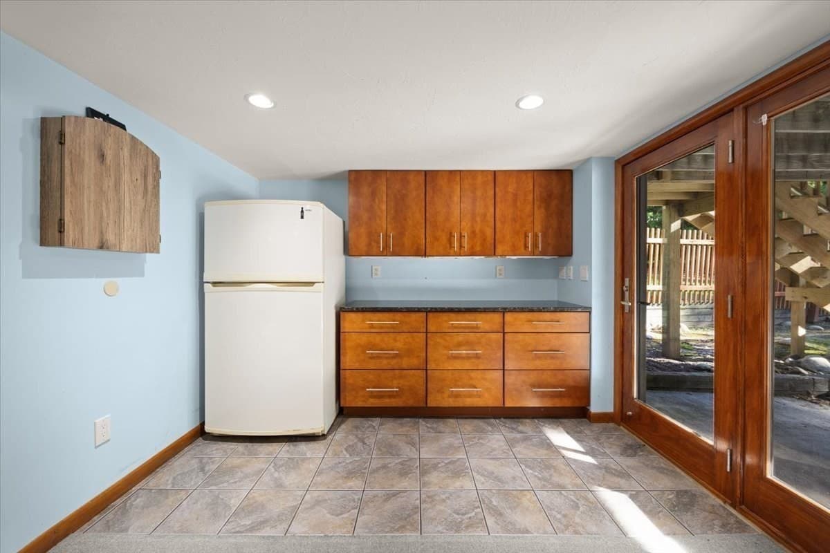 Single Family Residence at 55 Hill St, Lakeville MA 02347, Lakeville, photo 36 of 42