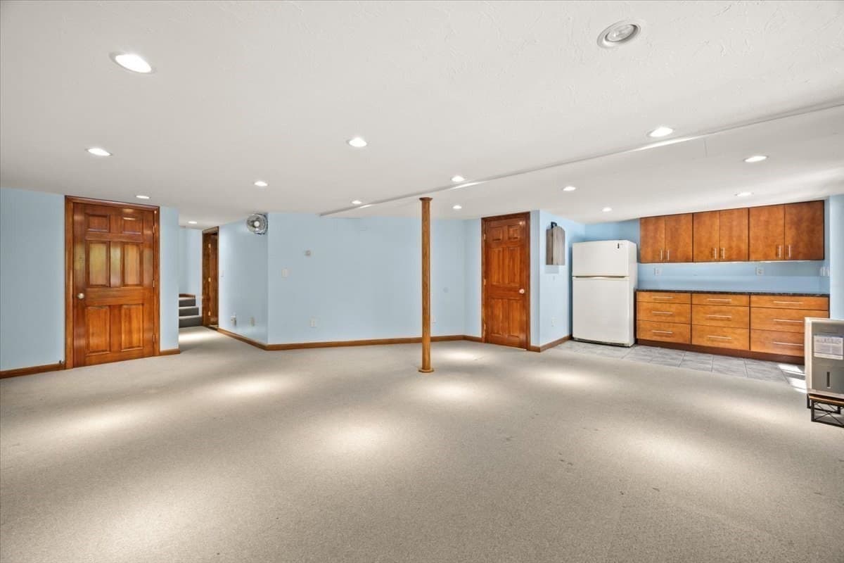 Single Family Residence at 55 Hill St, Lakeville MA 02347, Lakeville, photo 37 of 42