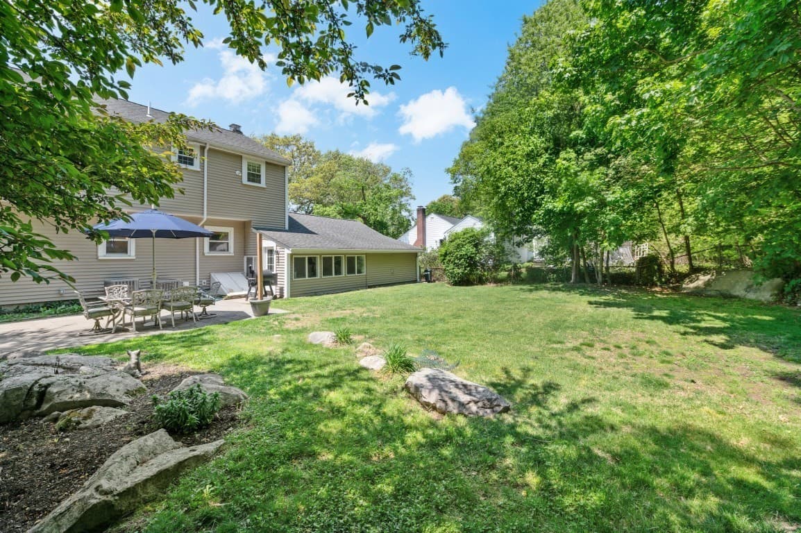 Single Family Residence at 94 Holly Hill Cir, Weymouth MA 02190, Weymouth, photo 27 of 33