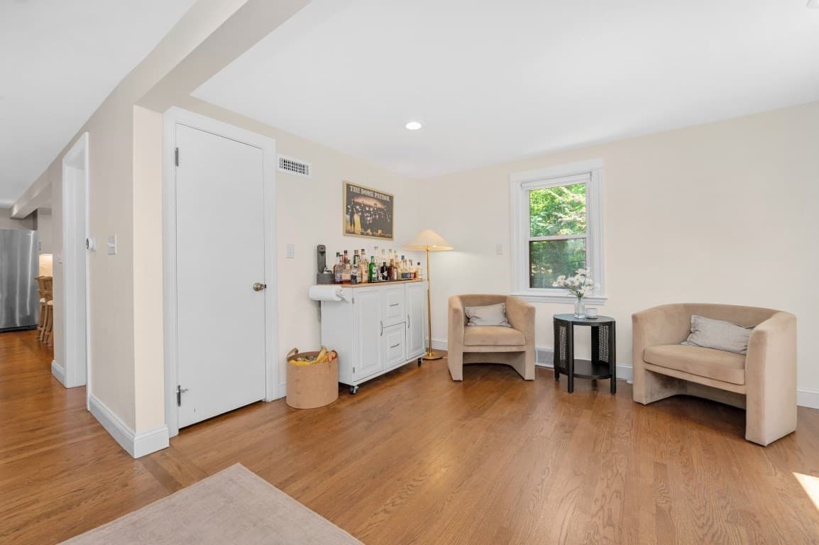 Single Family Residence at 94 Holly Hill Cir, Weymouth MA 02190, Weymouth, photo 13 of 33