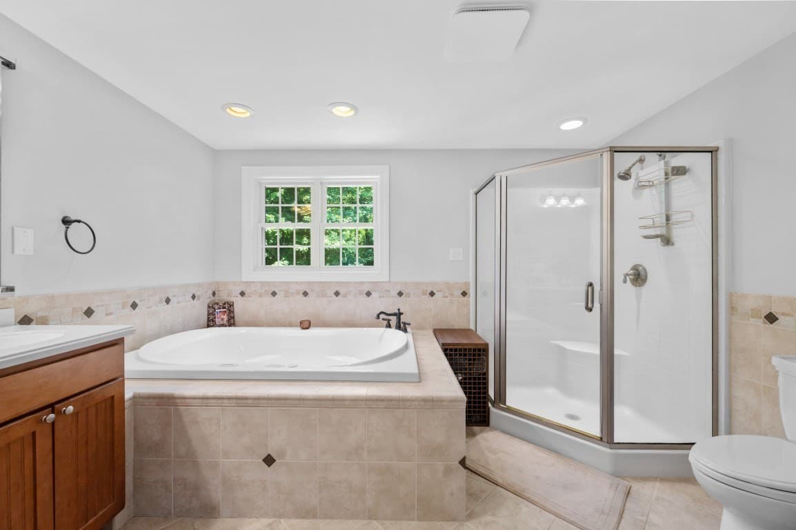 Single Family Residence at 94 Holly Hill Cir, Weymouth MA 02190, Weymouth, photo 17 of 33