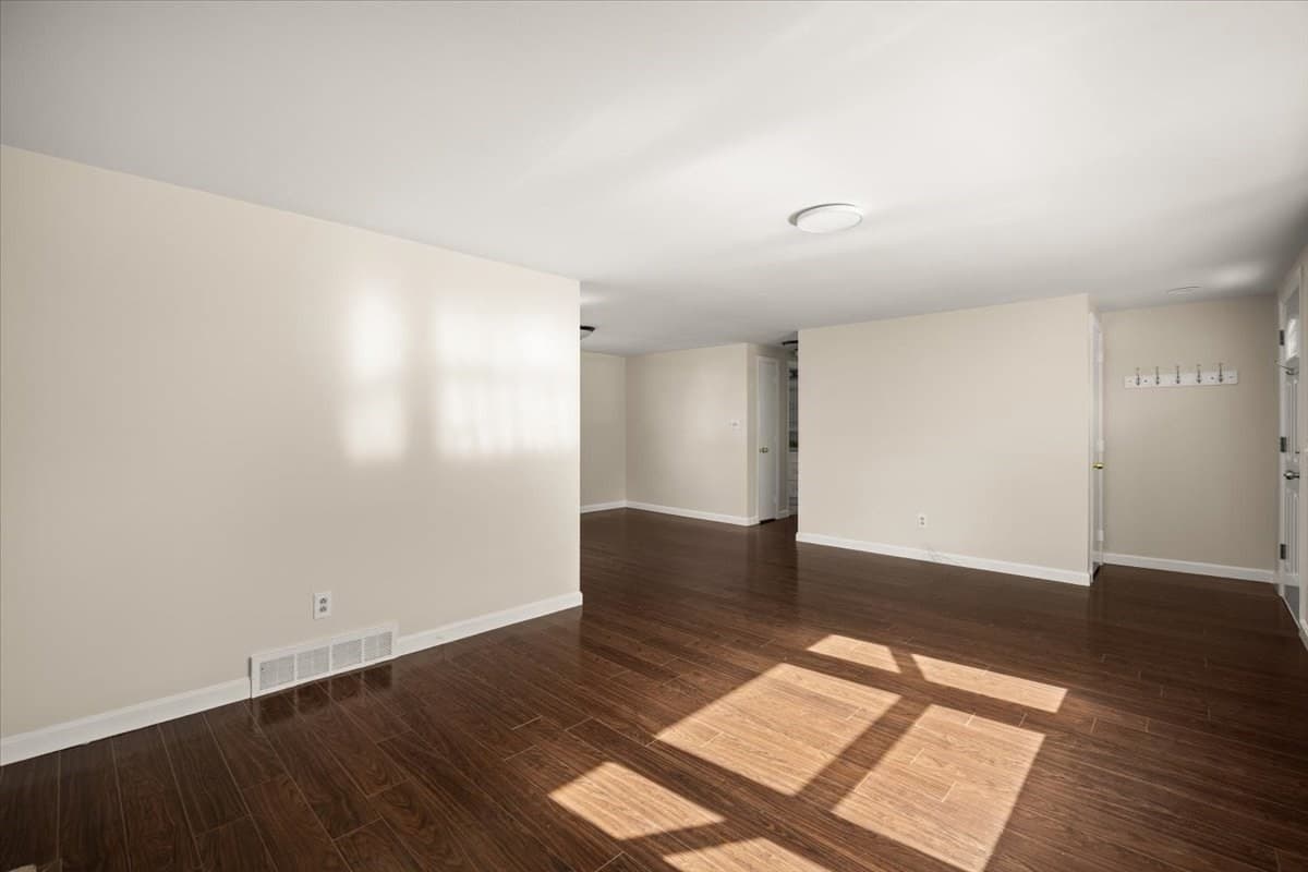 Single Family Residence at 18 Pearl St, Taunton MA 02780, Taunton, photo 12 of 39
