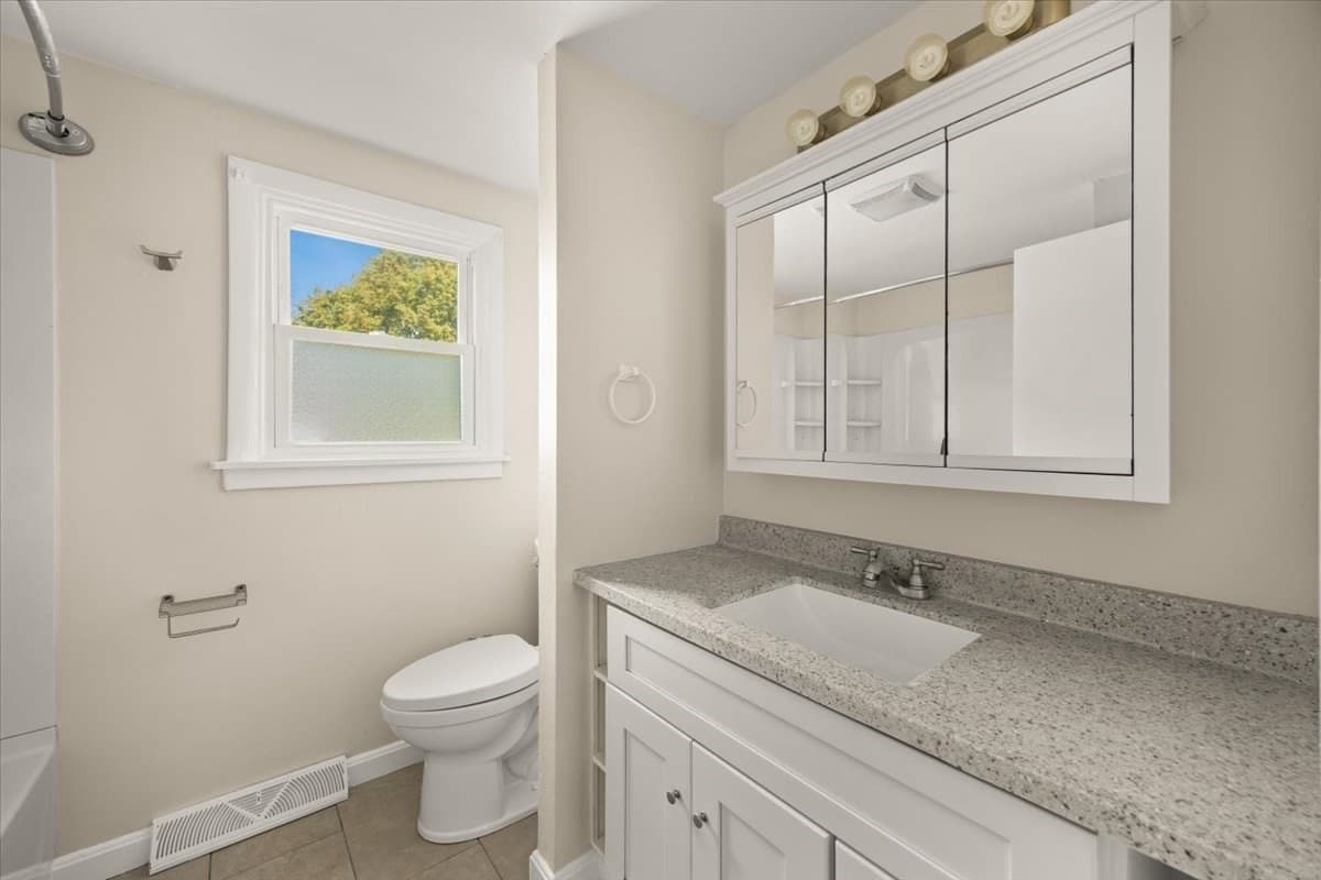 Single Family Residence at 18 Pearl St, Taunton MA 02780, Taunton, photo 22 of 39