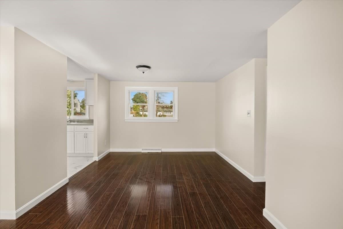 Single Family Residence at 18 Pearl St, Taunton MA 02780, Taunton, photo 14 of 39