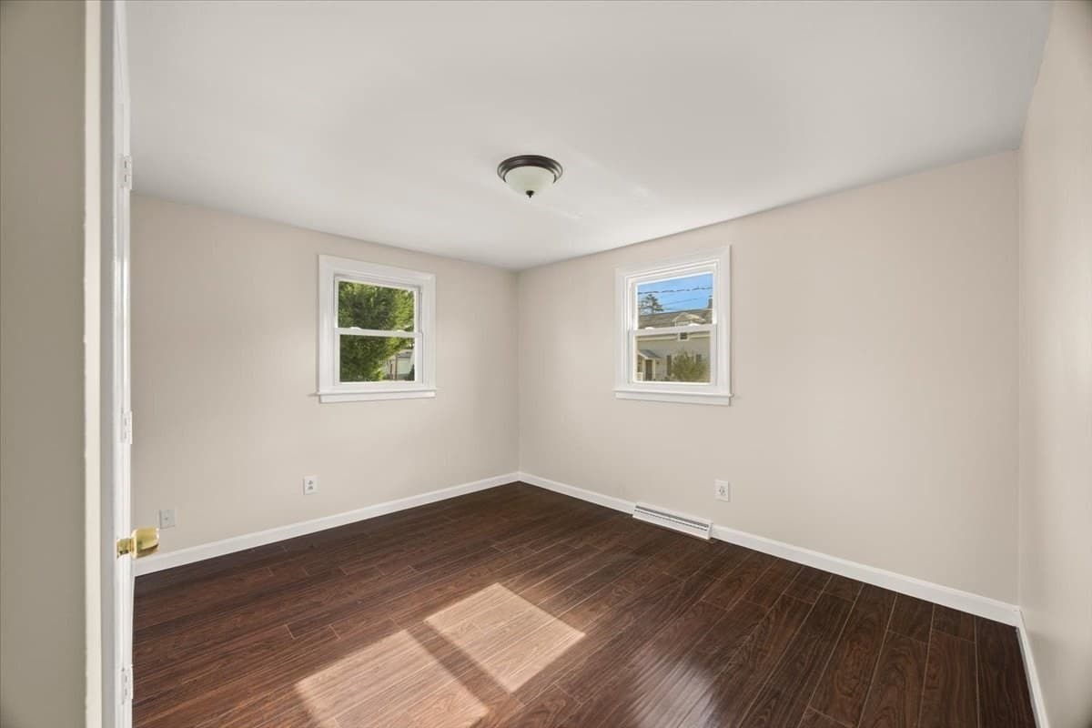 Single Family Residence at 18 Pearl St, Taunton MA 02780, Taunton, photo 25 of 39