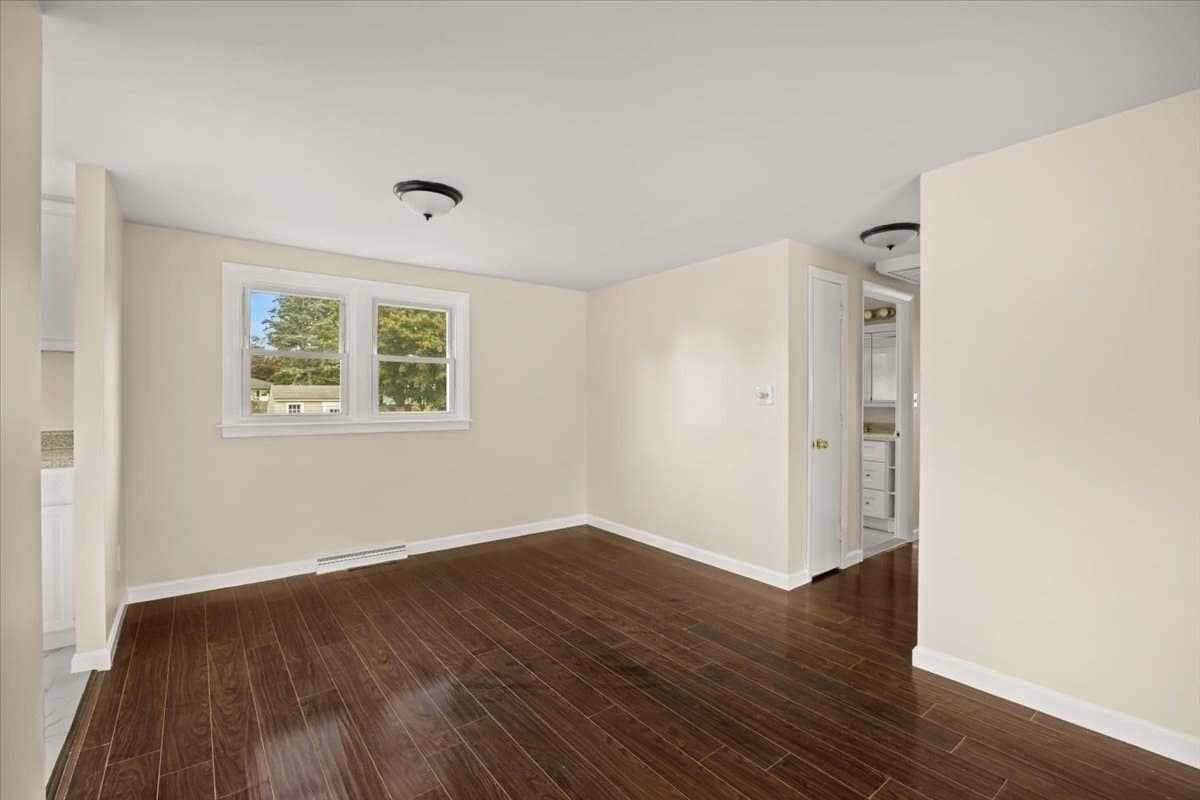 Single Family Residence at 18 Pearl St, Taunton MA 02780, Taunton, photo 21 of 39