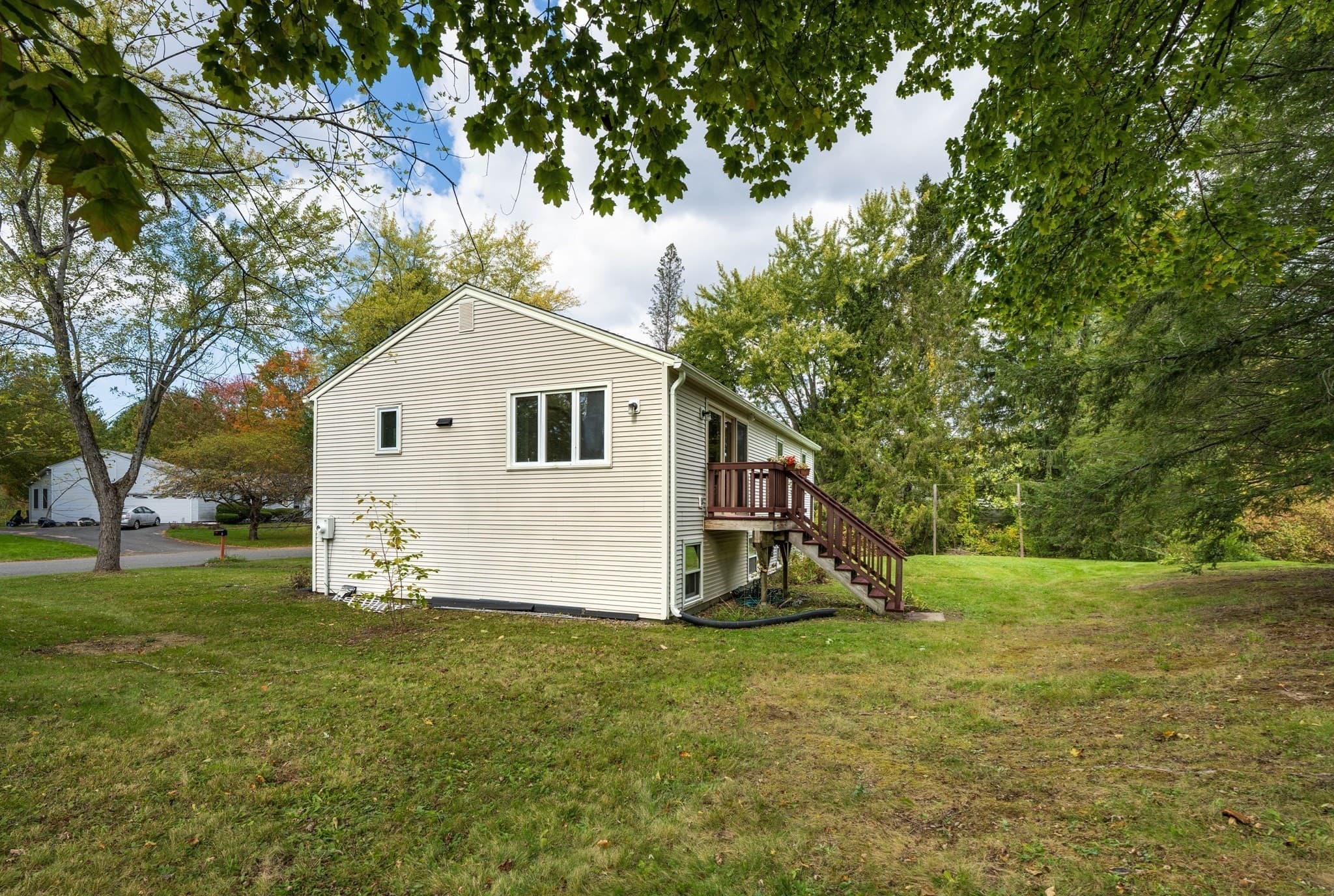 Single Family Residence at 8 Coach Ln, Amherst MA 01002, Amherst, photo 23 of 30