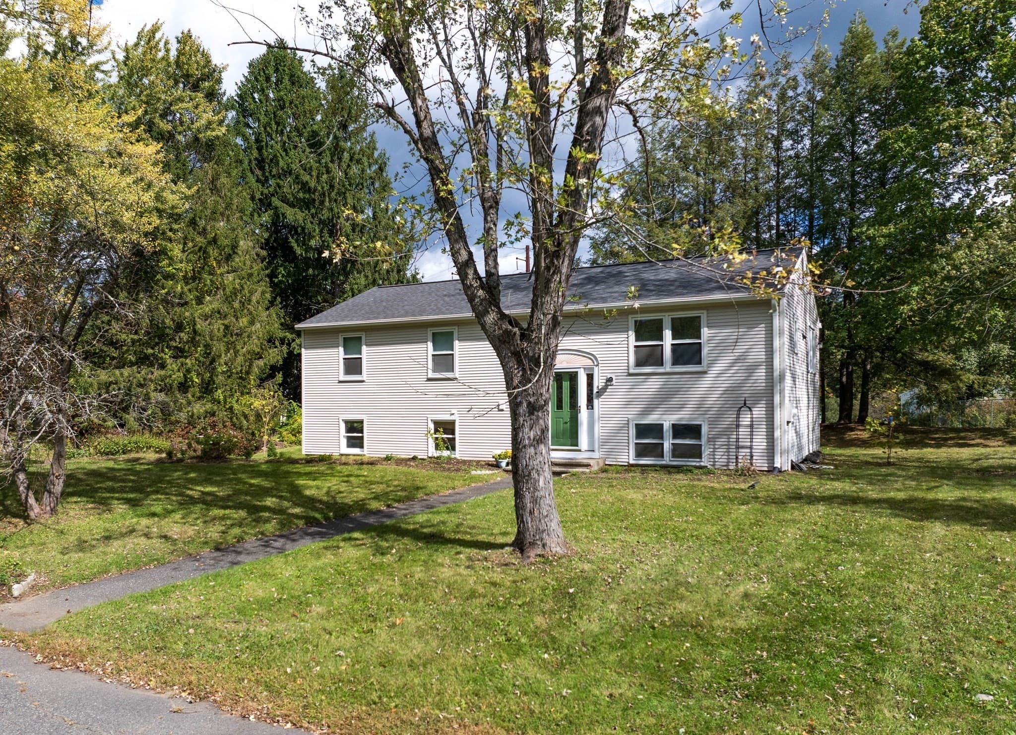 Single Family Residence at 8 Coach Ln, Amherst MA 01002, Amherst, photo 27 of 30