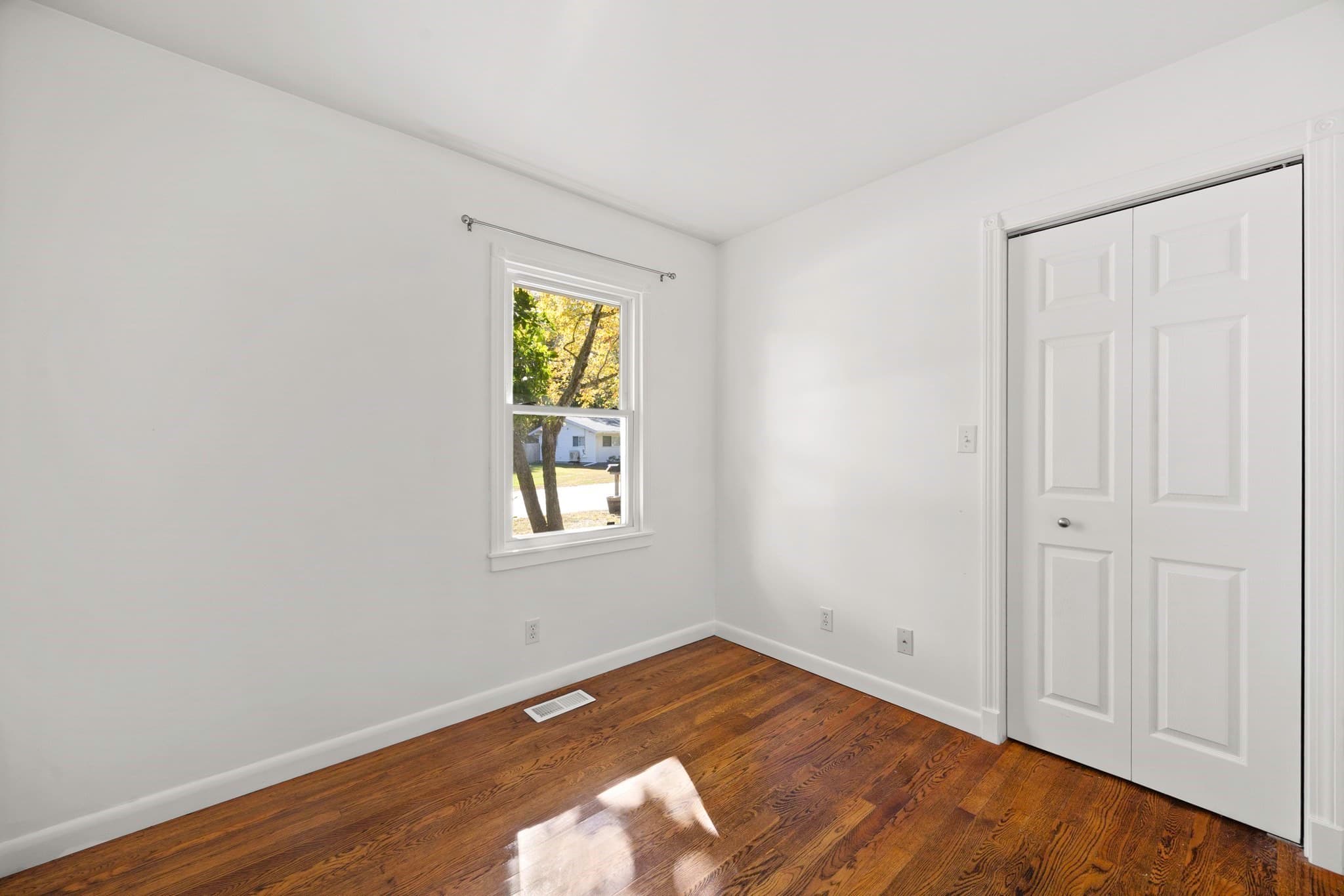 Single Family Residence at 699 Benson Road, Northbridge MA 01588, Northbridge, photo 16 of 29