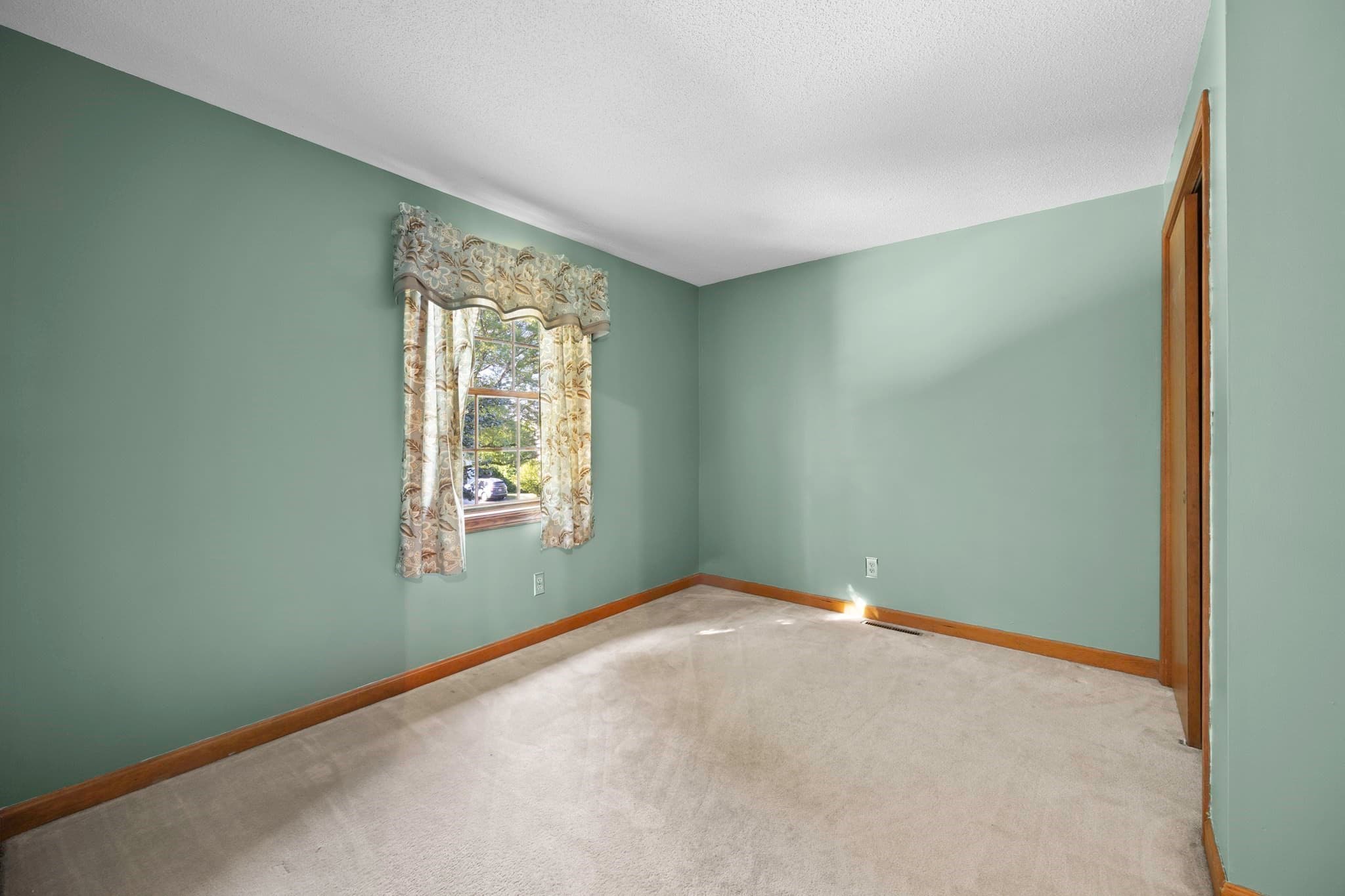 Single Family Residence at 23 Magnolia Ter, South Hadley MA 01075, South Hadley, photo 15 of 24