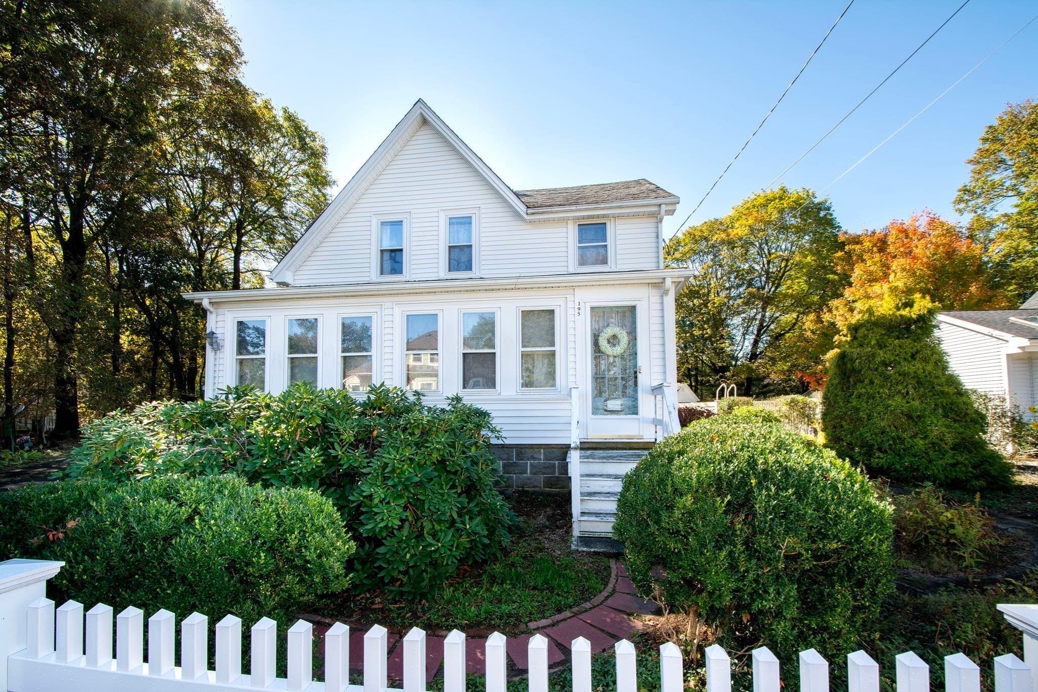 Single Family Residence at 195 Union St., Weymouth MA 02190, Weymouth, photo 2 of 35