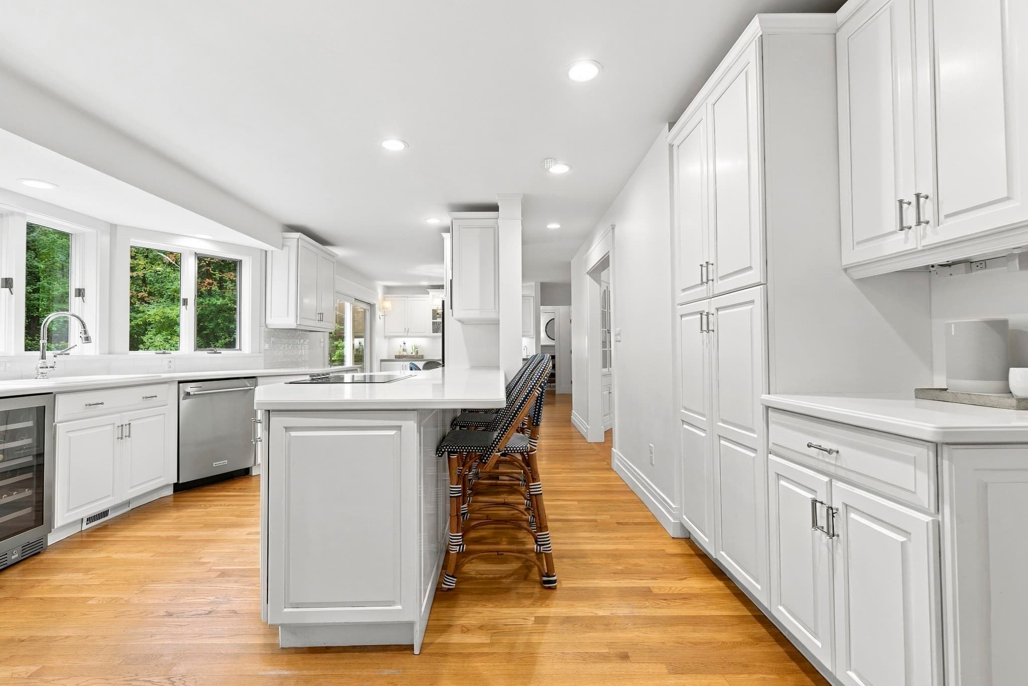 Single Family Residence at 172 Country Drive, Weston MA 02493, Weston, photo 5 of 42