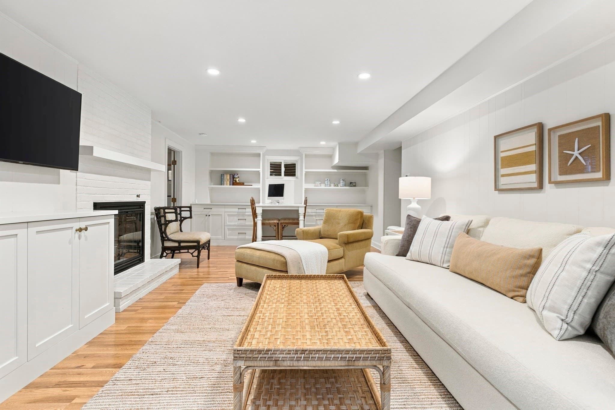 Single Family Residence at 172 Country Drive, Weston MA 02493, Weston, photo 33 of 42