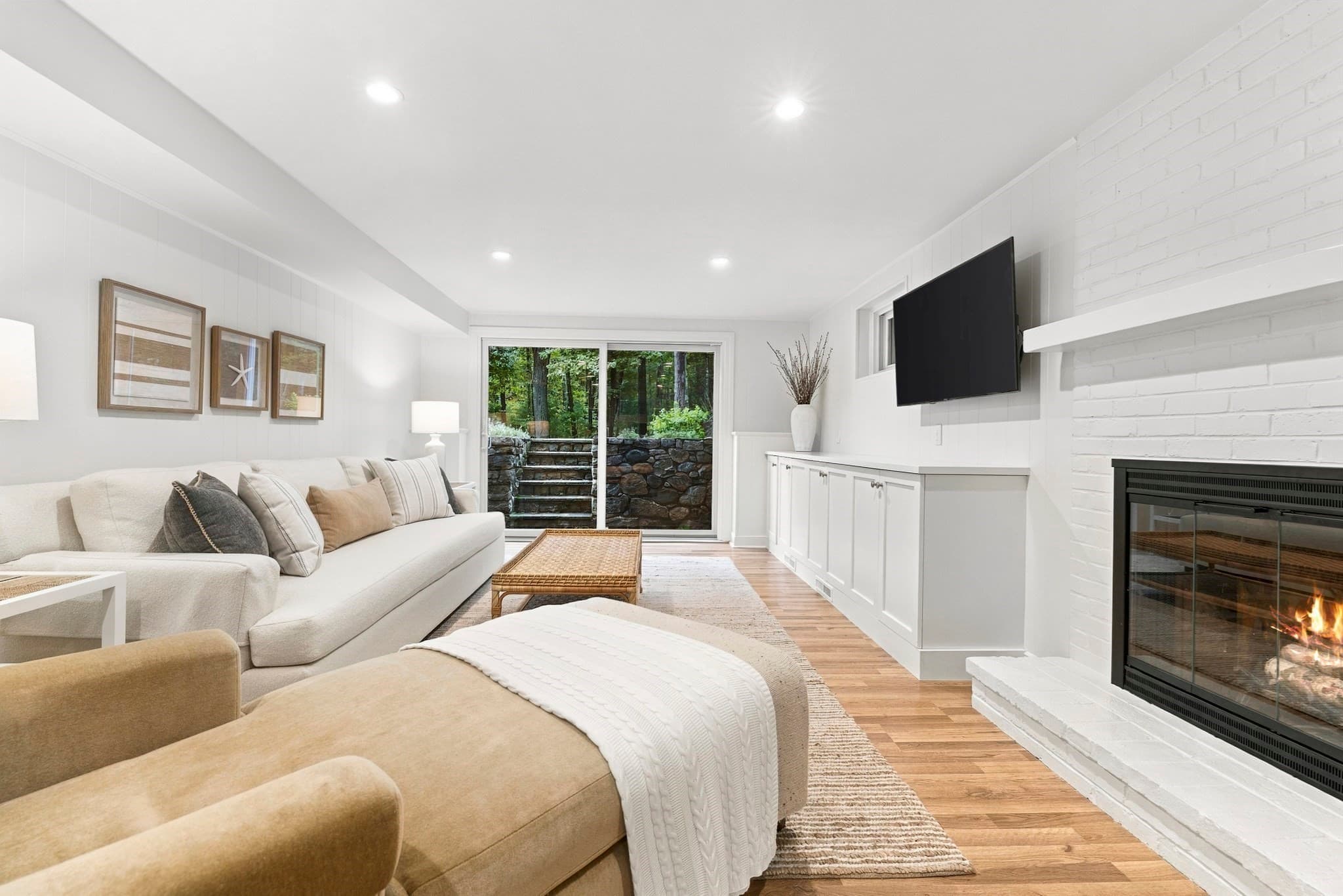 Single Family Residence at 172 Country Drive, Weston MA 02493, Weston, photo 31 of 42