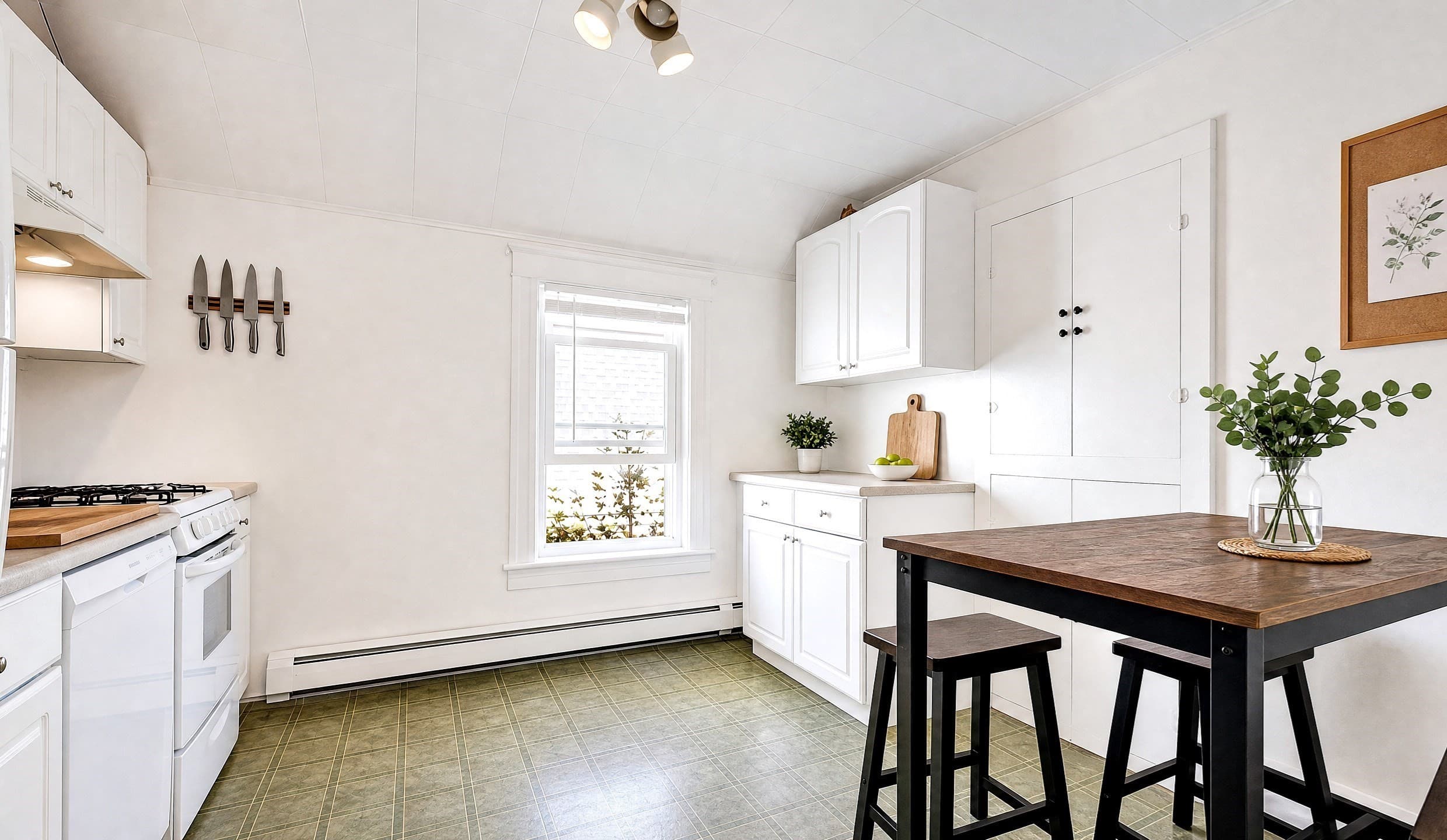 3 Family at 205 College Ave, Somerville MA 02144, Somerville, photo 20 of 39