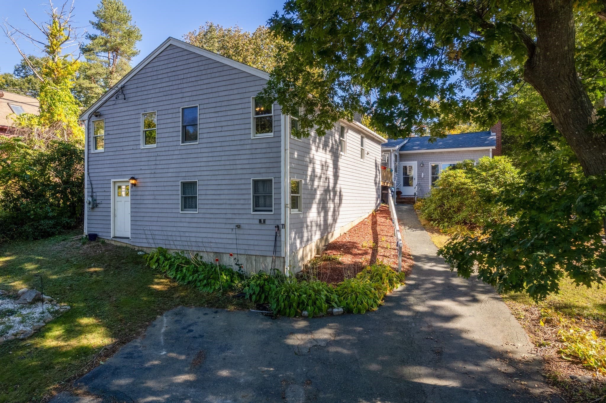 11 Youngs Rd, Gloucester MA 01930